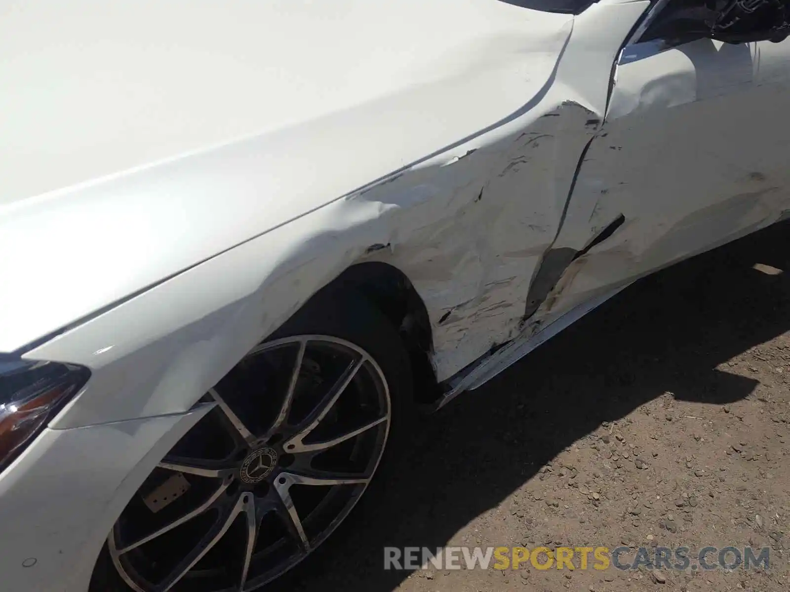 9 Photograph of a damaged car WDDUG8DB4KA475399 MERCEDES-BENZ S CLASS 2019