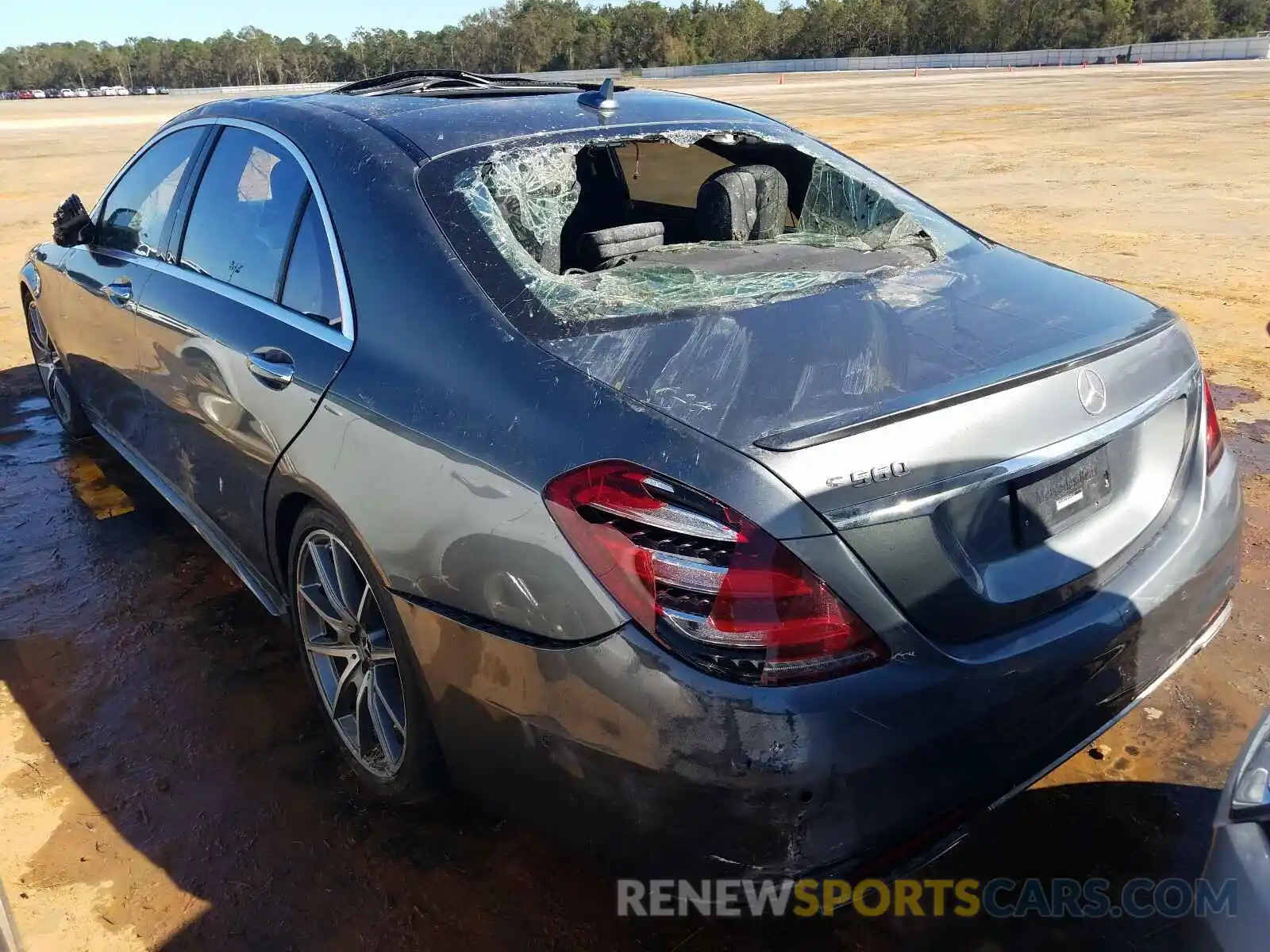 3 Photograph of a damaged car WDDUG8DB5KA467215 MERCEDES-BENZ S CLASS 2019