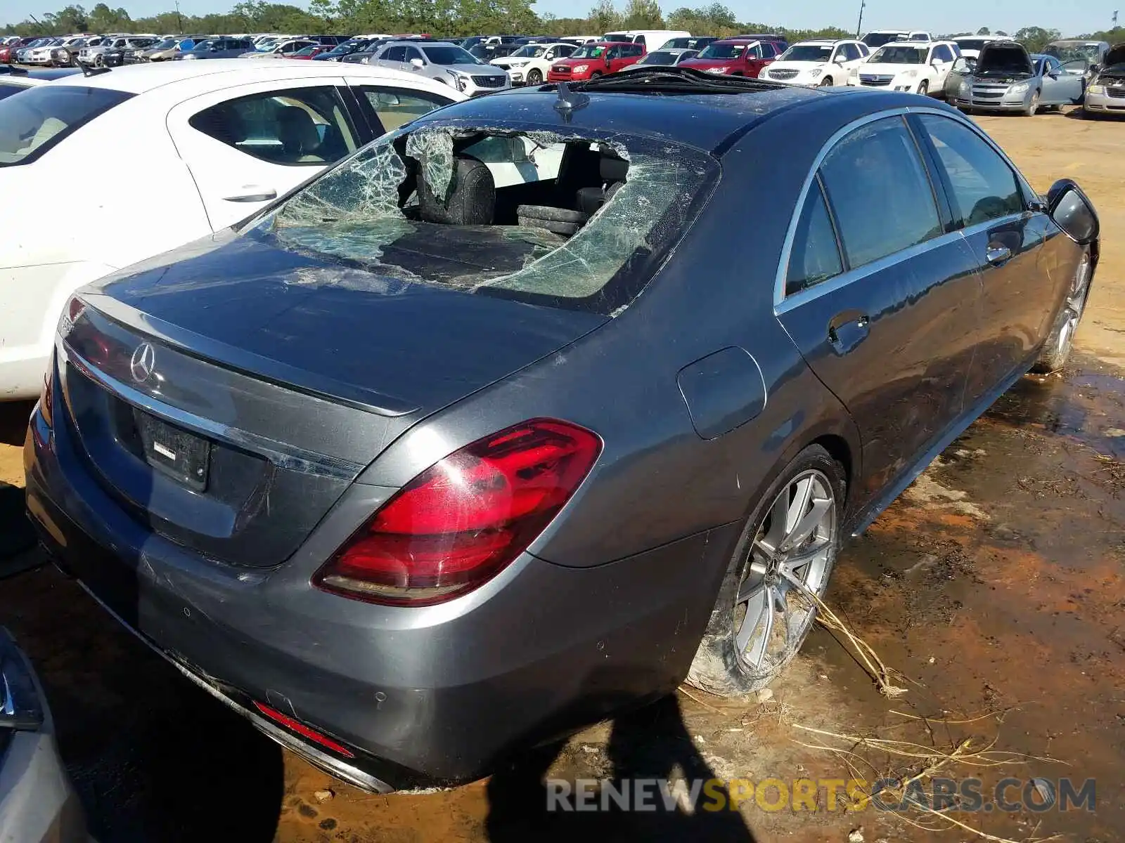 4 Photograph of a damaged car WDDUG8DB5KA467215 MERCEDES-BENZ S CLASS 2019