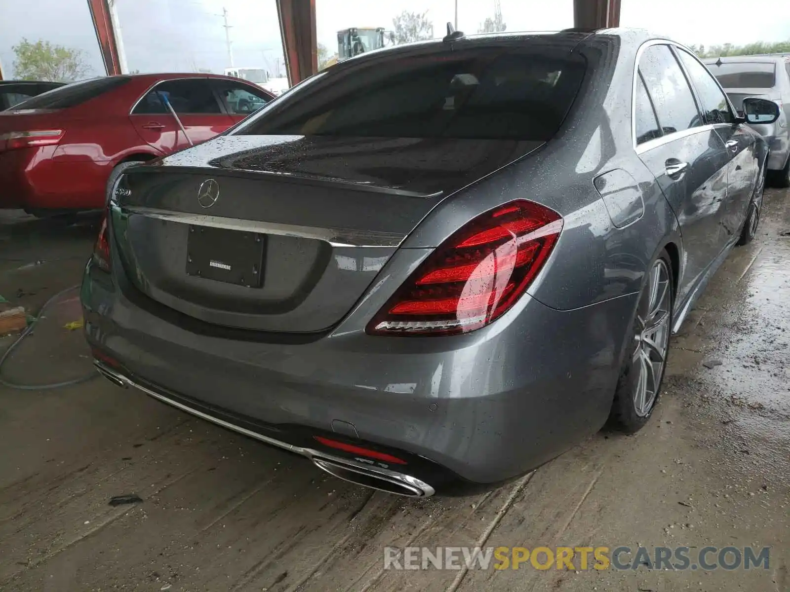 4 Photograph of a damaged car WDDUG8DB5KA482510 MERCEDES-BENZ S-CLASS 2019