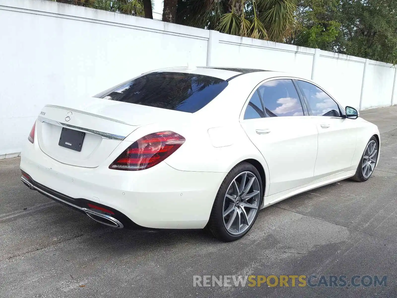 4 Photograph of a damaged car WDDUG8DB5KA494138 MERCEDES-BENZ S CLASS 2019