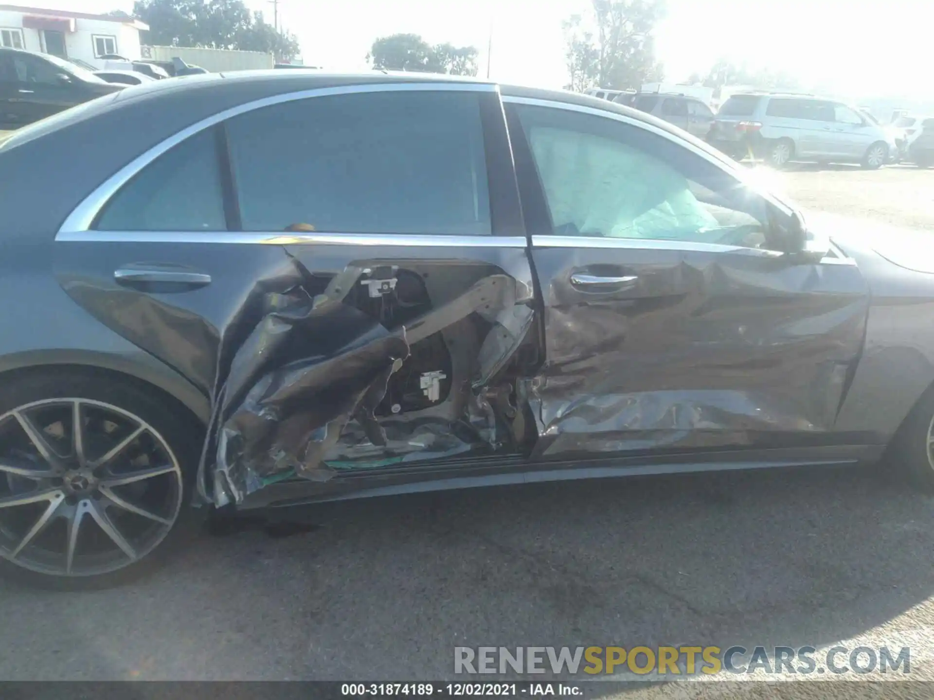 6 Photograph of a damaged car WDDUG8DB6KA482693 MERCEDES-BENZ S-CLASS 2019