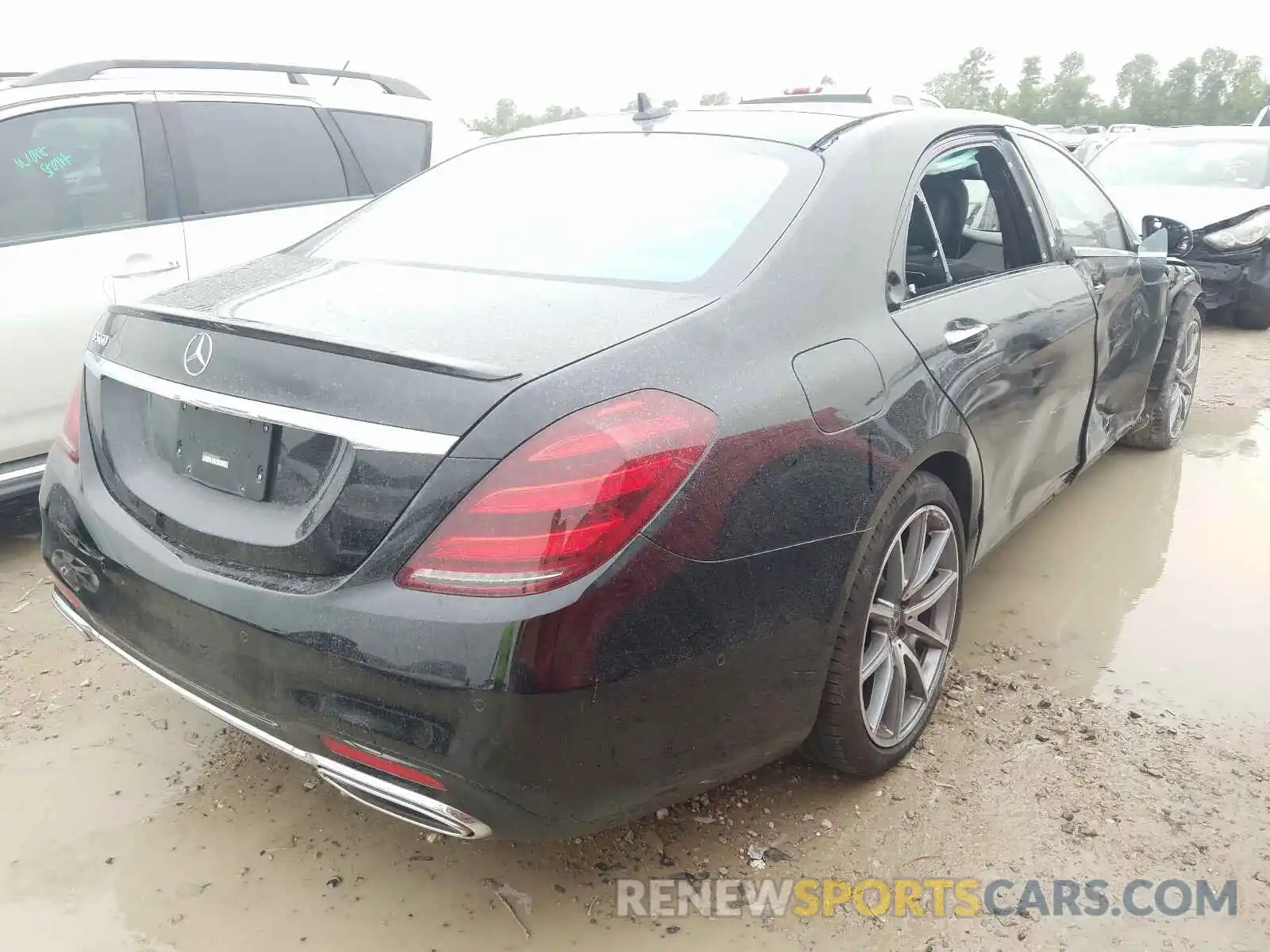 4 Photograph of a damaged car WDDUG8DB8KA458556 MERCEDES-BENZ S CLASS 2019