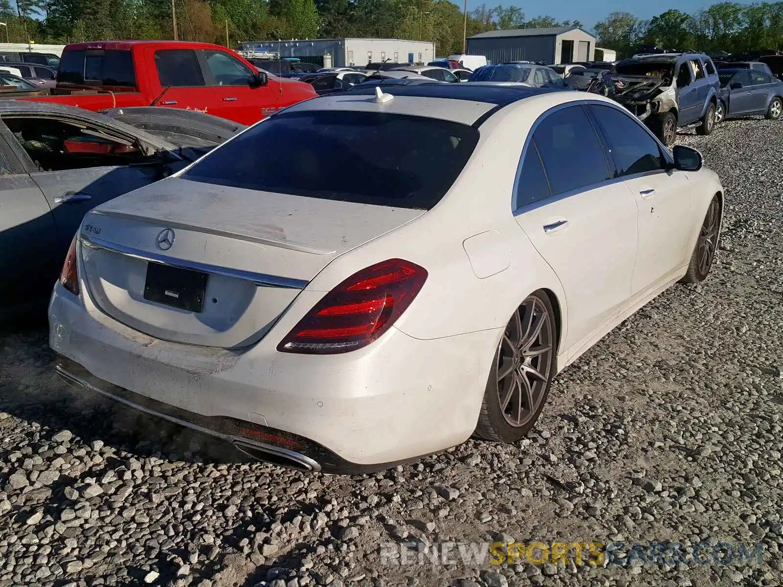 4 Photograph of a damaged car WDDUG8DB9KA426506 MERCEDES-BENZ S CLASS 2019