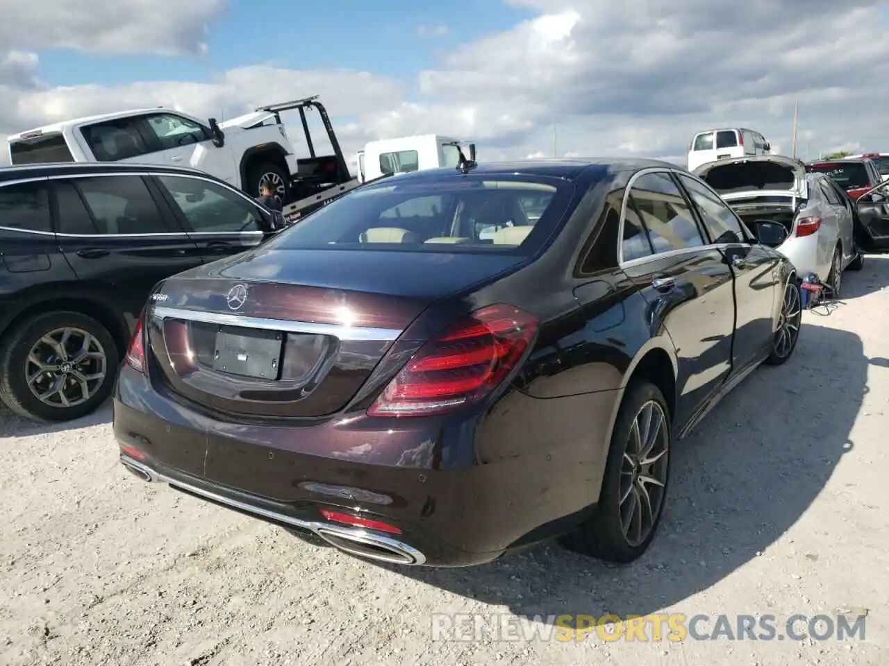 4 Photograph of a damaged car WDDUG8DB9KA438901 MERCEDES-BENZ S-CLASS 2019