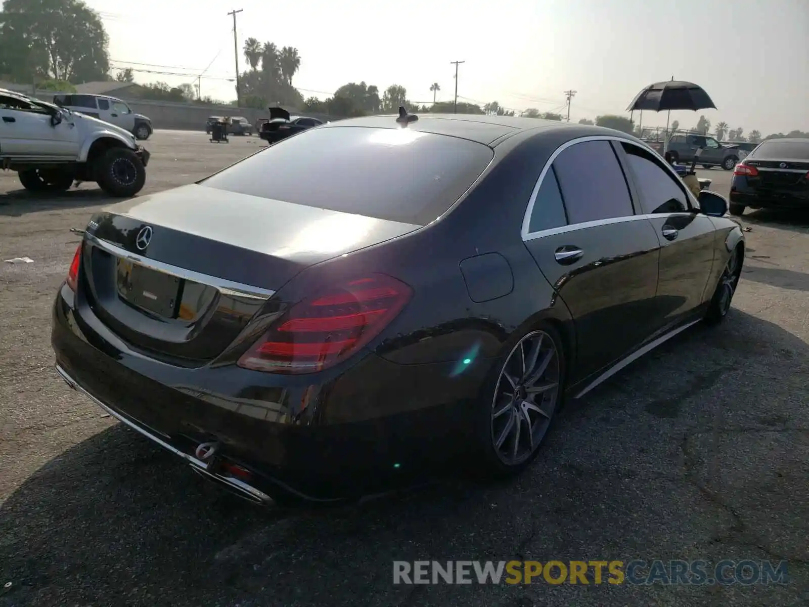 4 Photograph of a damaged car WDDUG8DB9KA442706 MERCEDES-BENZ S CLASS 2019