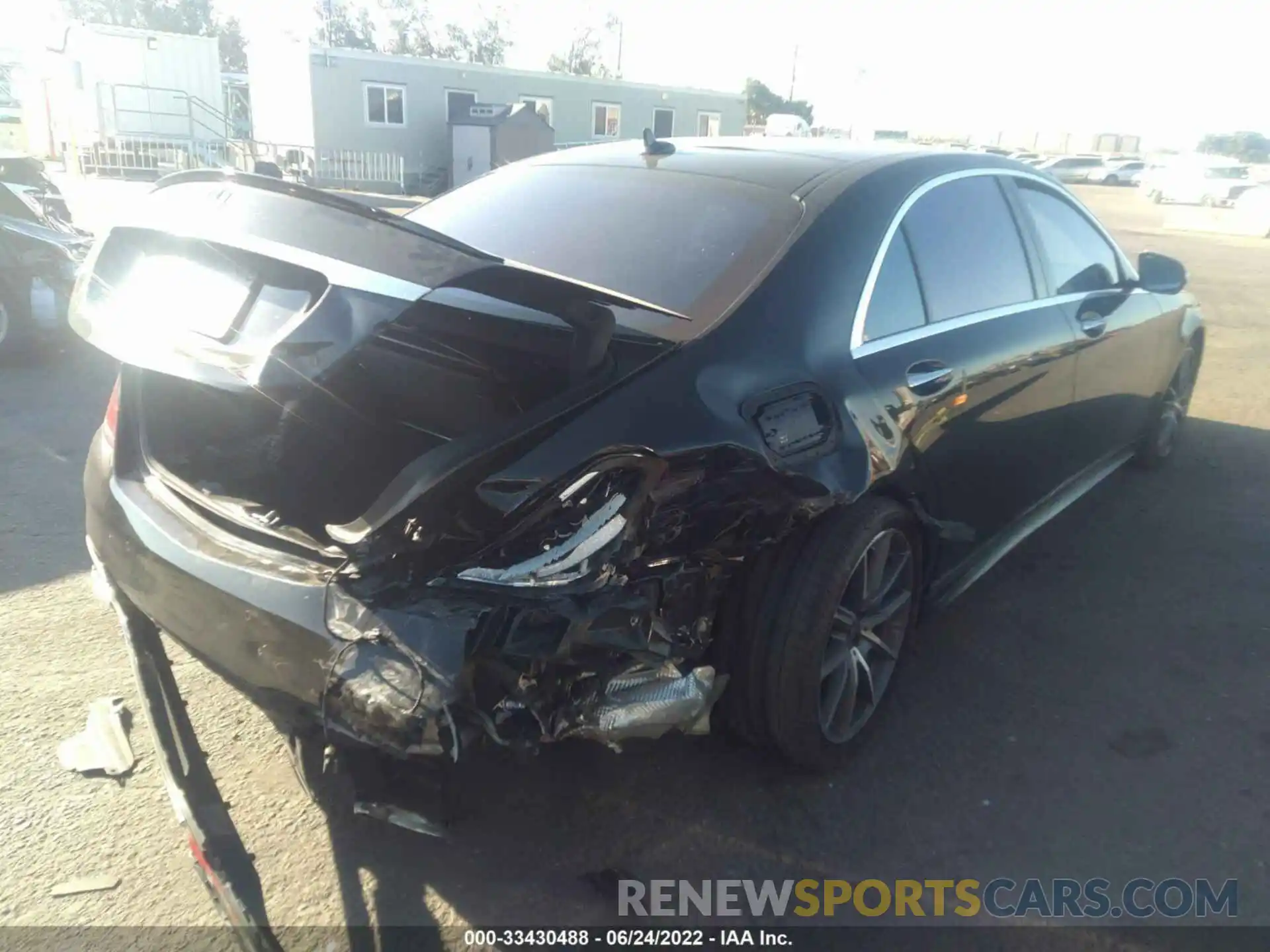 4 Photograph of a damaged car WDDUG8DB9KA486317 MERCEDES-BENZ S-CLASS 2019