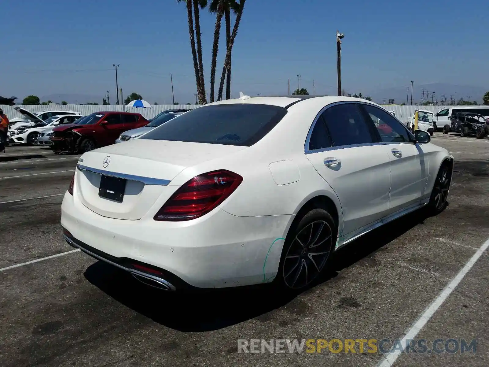 4 Photograph of a damaged car WDDUG8DBXKA467646 MERCEDES-BENZ S CLASS 2019