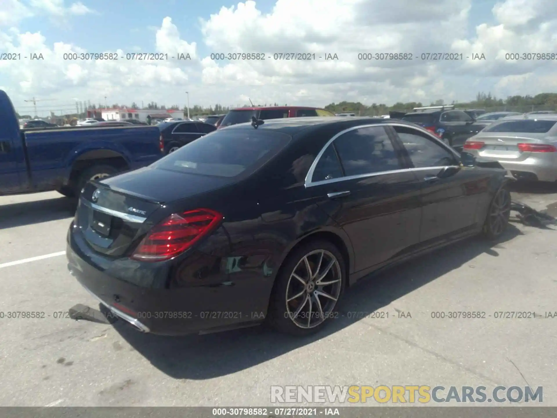 4 Фотография поврежденного автомобиля WDDUG8GB1KA440928 MERCEDES-BENZ S-CLASS 2019