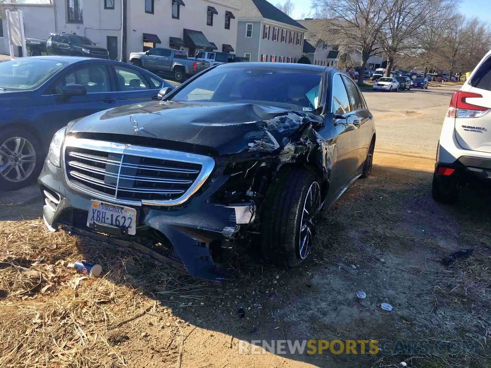 4 Photograph of a damaged car WDDUG8GB1KA477090 MERCEDES-BENZ S CLASS 2019