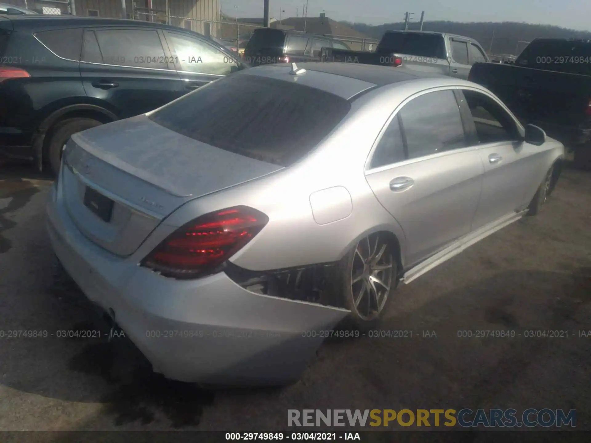 4 Photograph of a damaged car WDDUG8GB2KA431347 MERCEDES-BENZ S-CLASS 2019