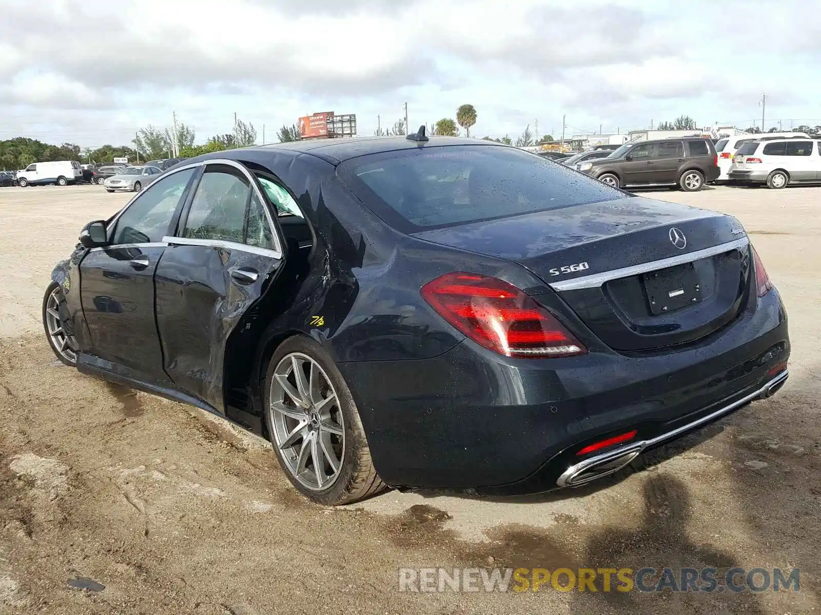 3 Photograph of a damaged car WDDUG8GB2KA442106 MERCEDES-BENZ S CLASS 2019