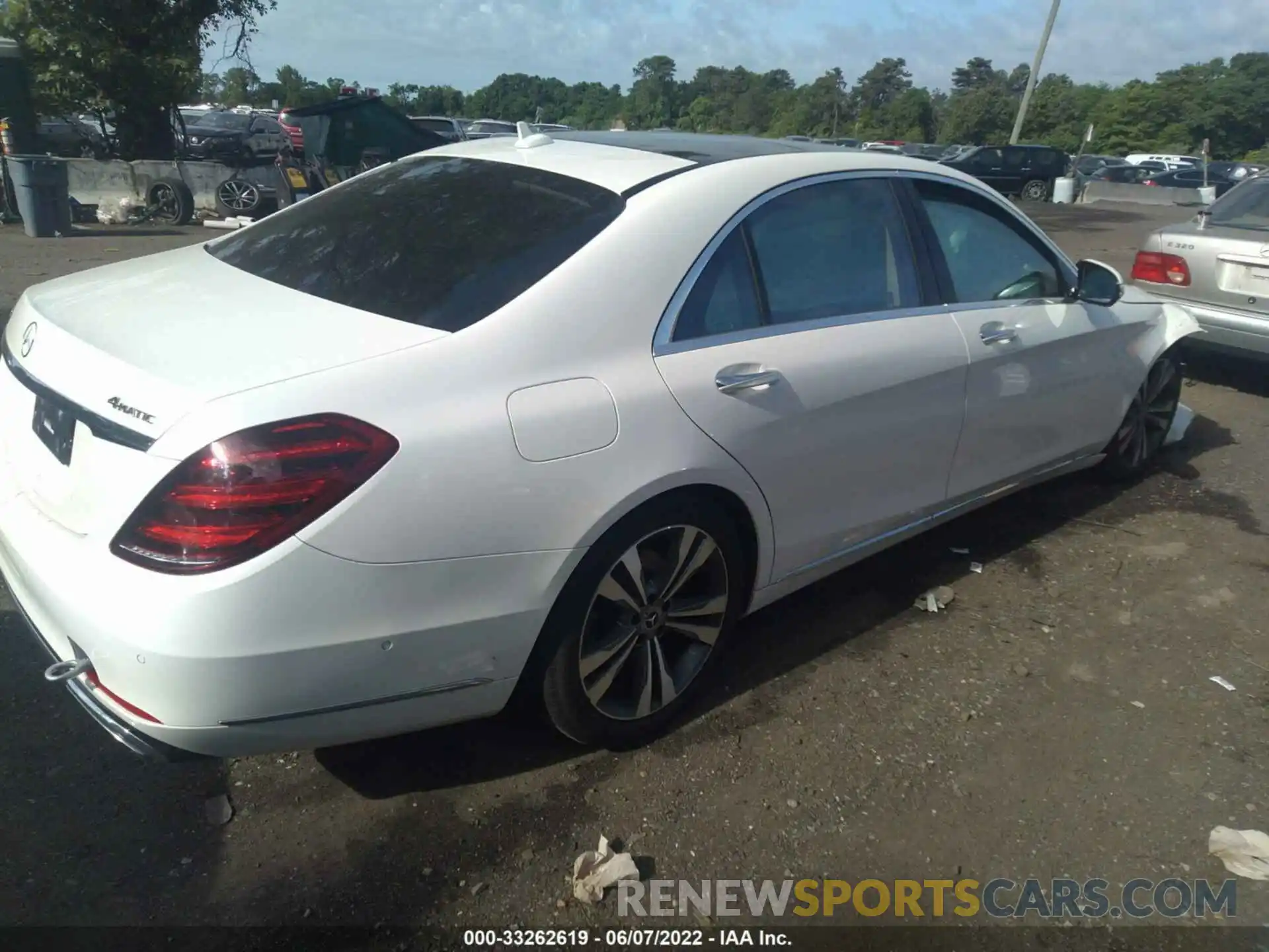 4 Photograph of a damaged car WDDUG8GB3KA439151 MERCEDES-BENZ S-CLASS 2019