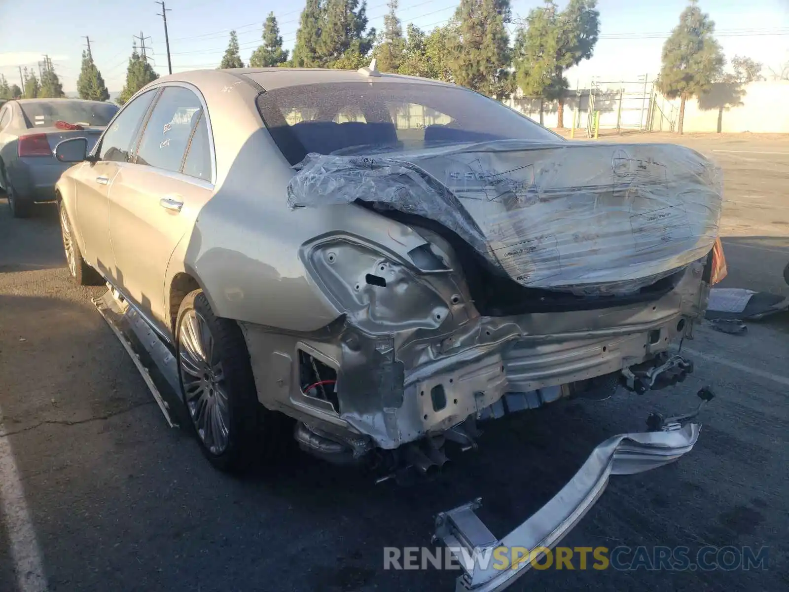 3 Photograph of a damaged car WDDUG8GB8KA490743 MERCEDES-BENZ S-CLASS 2019