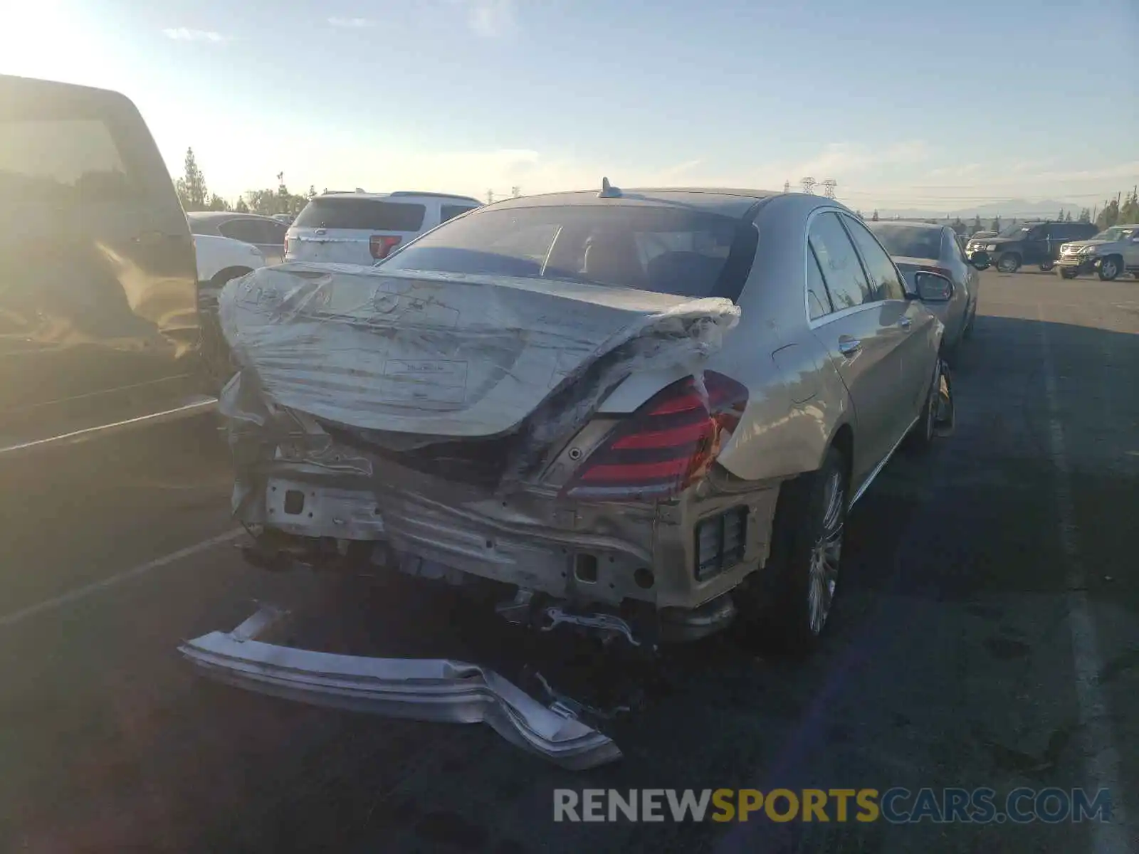 9 Photograph of a damaged car WDDUG8GB8KA490743 MERCEDES-BENZ S-CLASS 2019