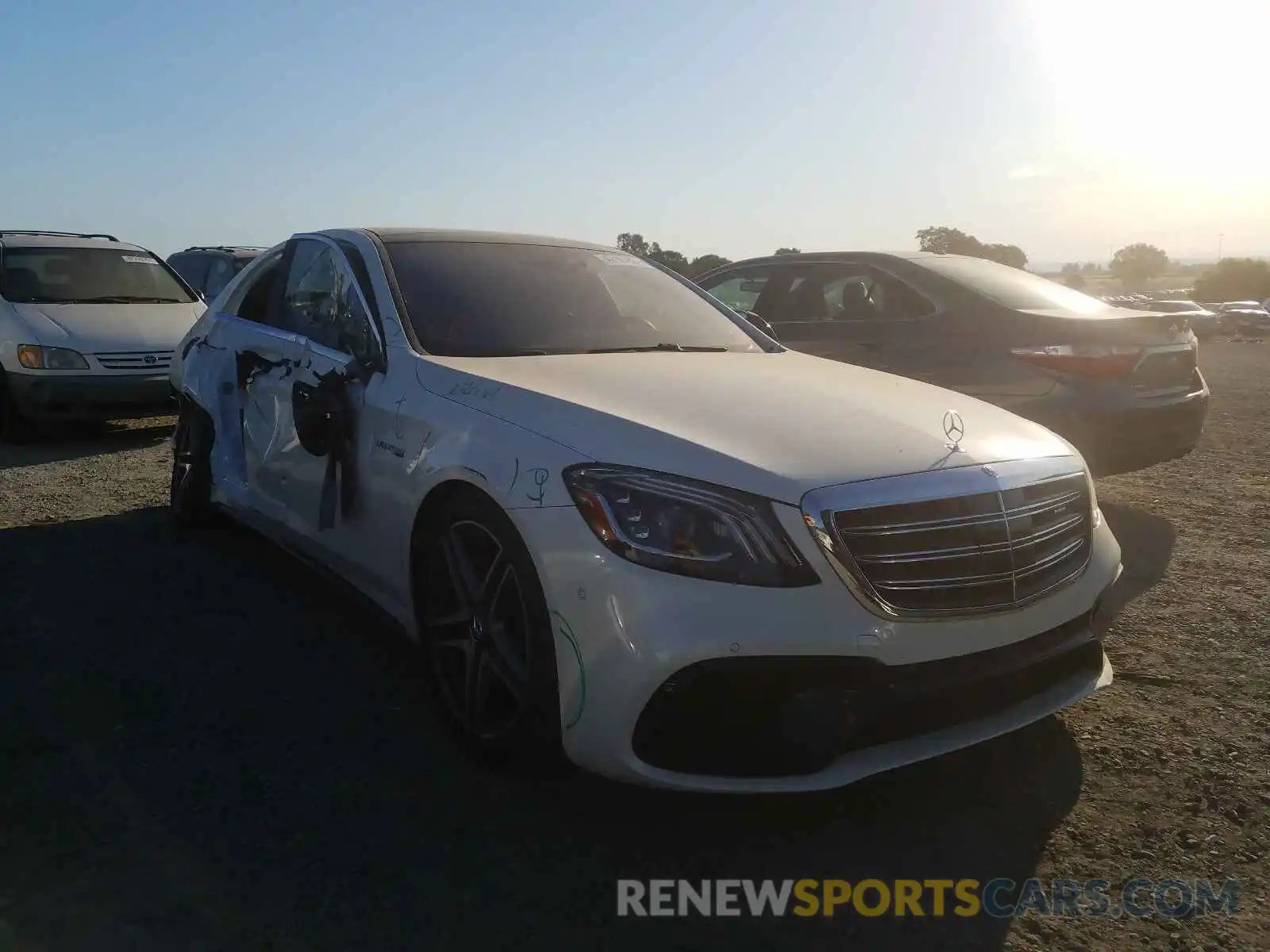 1 Photograph of a damaged car WDDUG8JB2KA489029 MERCEDES-BENZ S-CLASS 2019