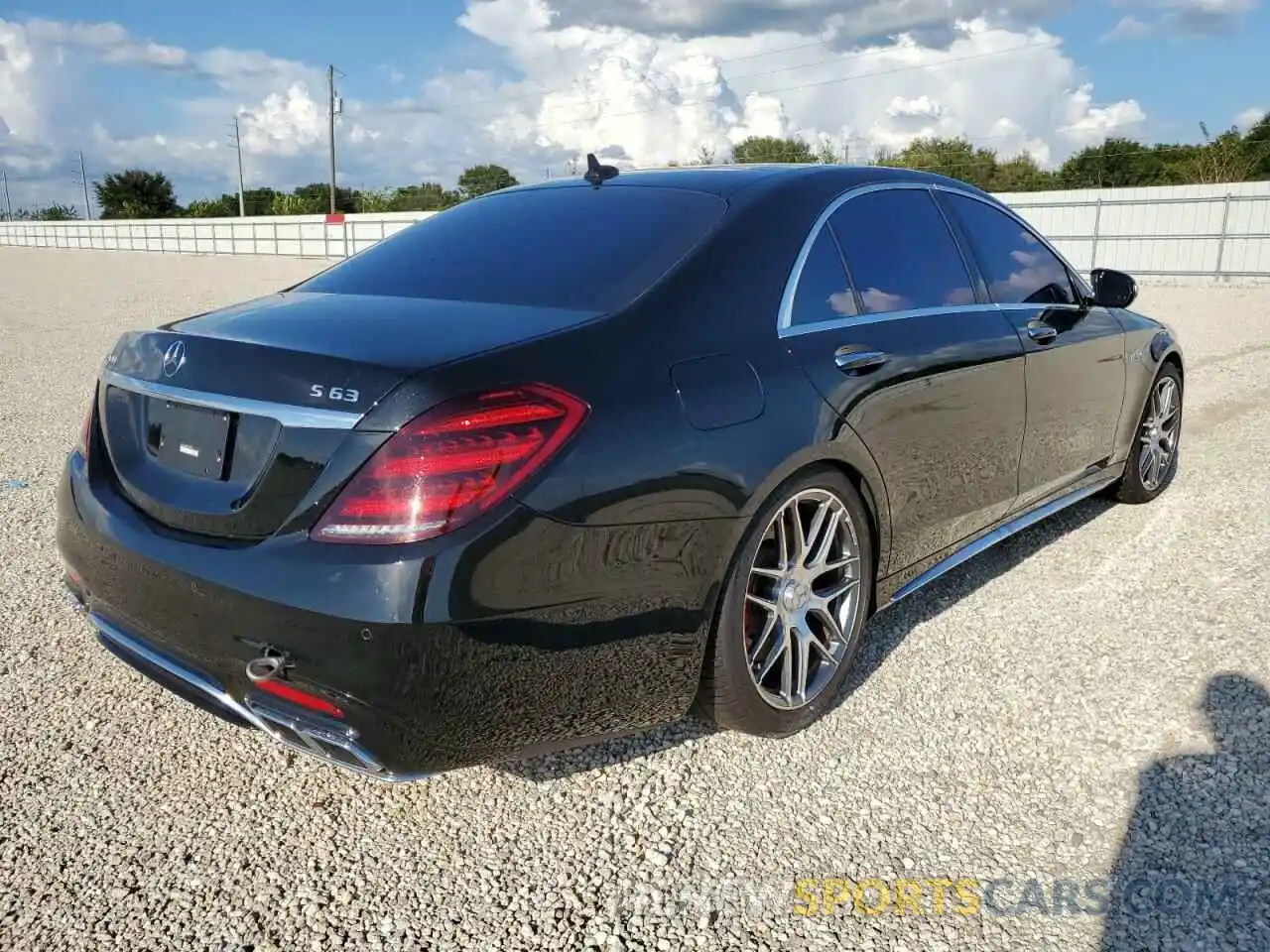 4 Photograph of a damaged car WDDUG8JB3KA483742 MERCEDES-BENZ S-CLASS 2019