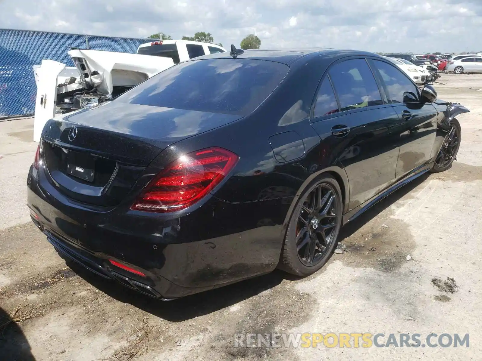 4 Photograph of a damaged car WDDUG8JB8KA427568 MERCEDES-BENZ S-CLASS 2019