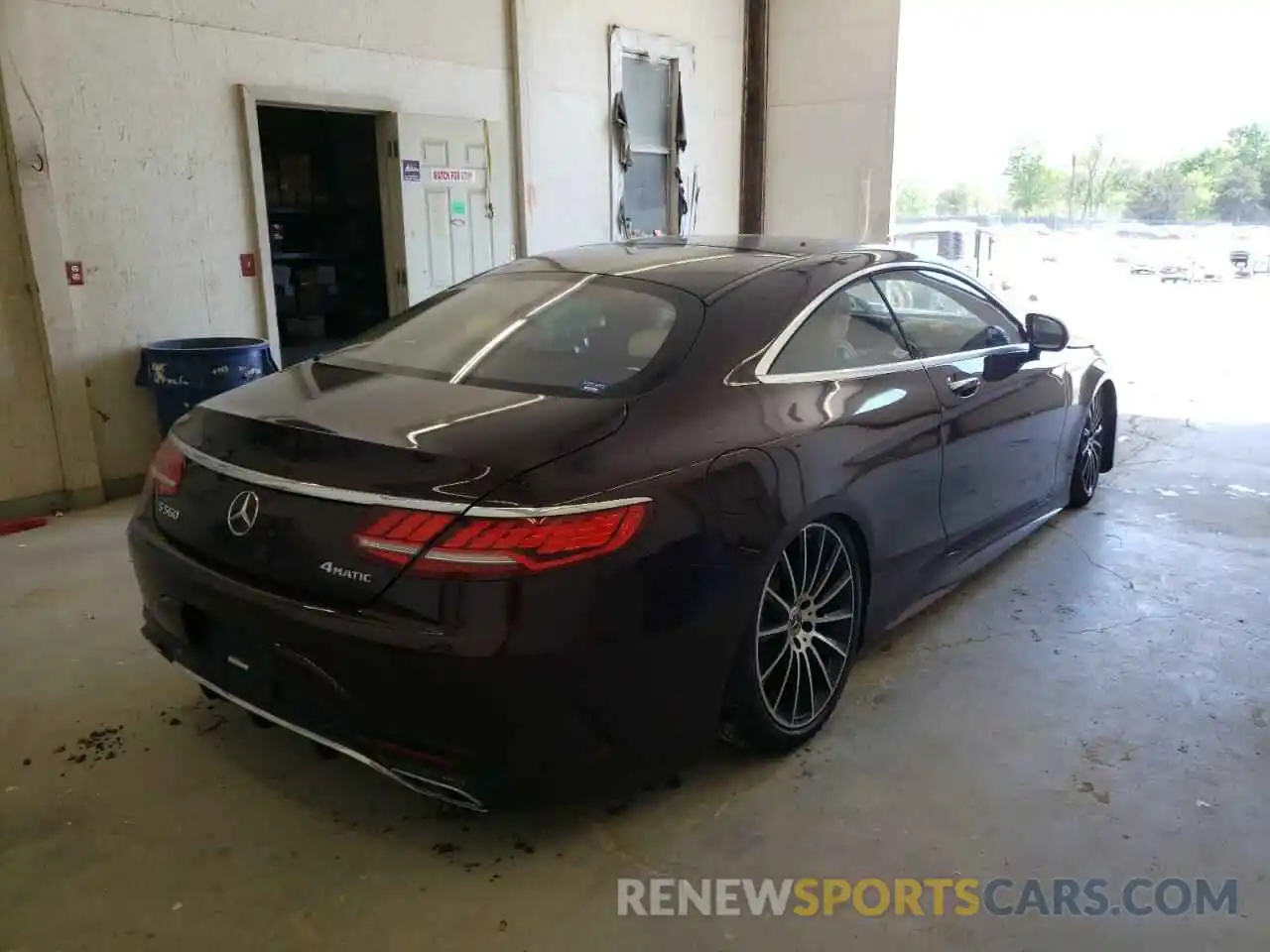 4 Photograph of a damaged car WDDXJ8GB5KA038845 MERCEDES-BENZ S-CLASS 2019