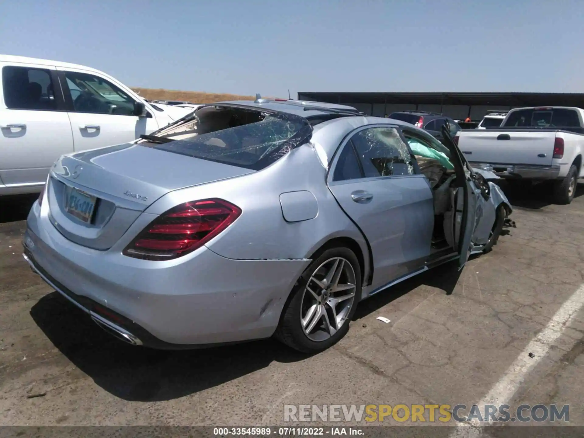 4 Photograph of a damaged car W1KUG6EB3LA527576 MERCEDES-BENZ S-CLASS 2020