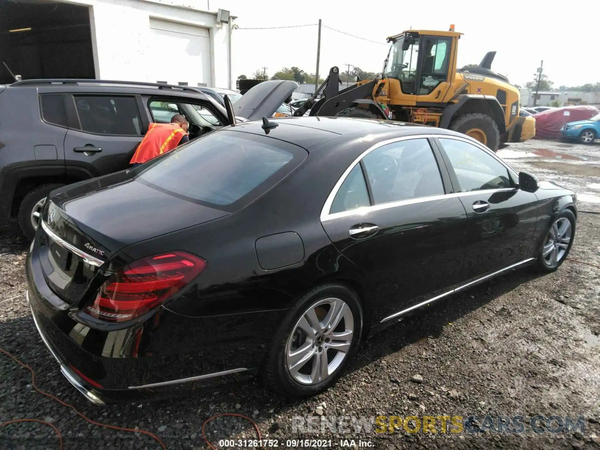 4 Photograph of a damaged car W1KUG6EB8LA529632 MERCEDES-BENZ S-CLASS 2020