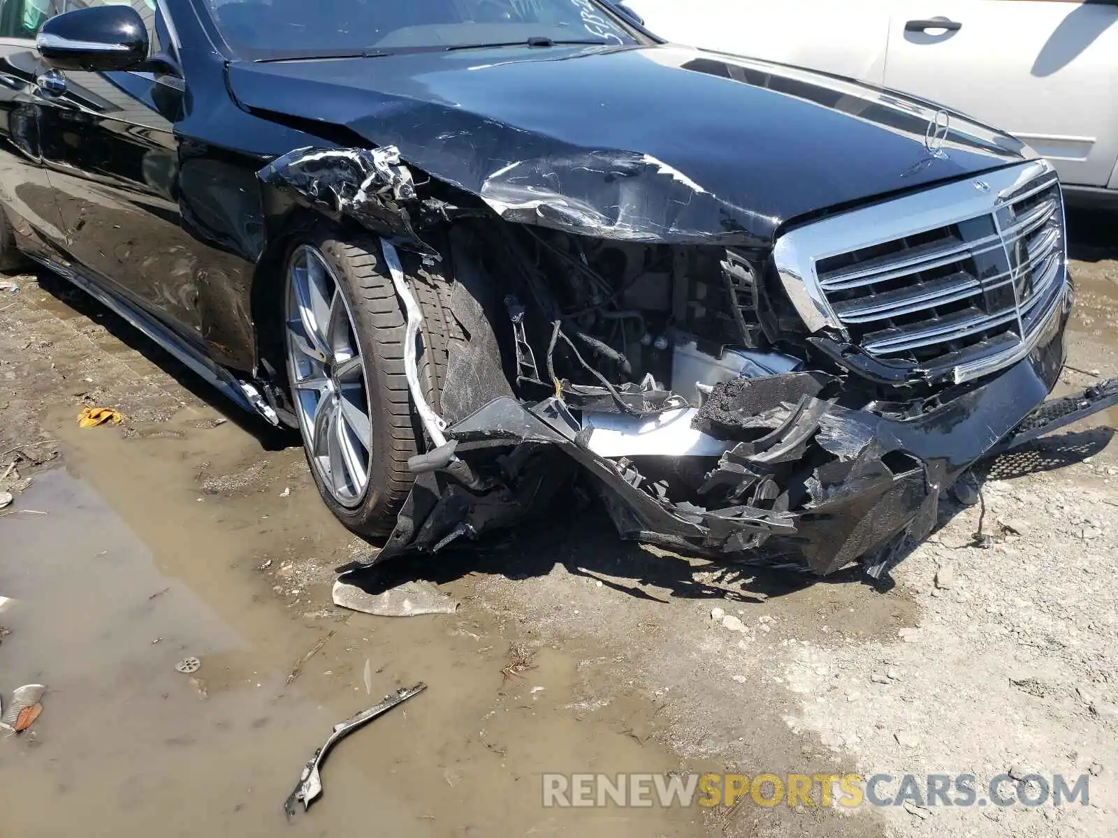 9 Photograph of a damaged car W1KUG6GB1LA532367 MERCEDES-BENZ S-CLASS 2020