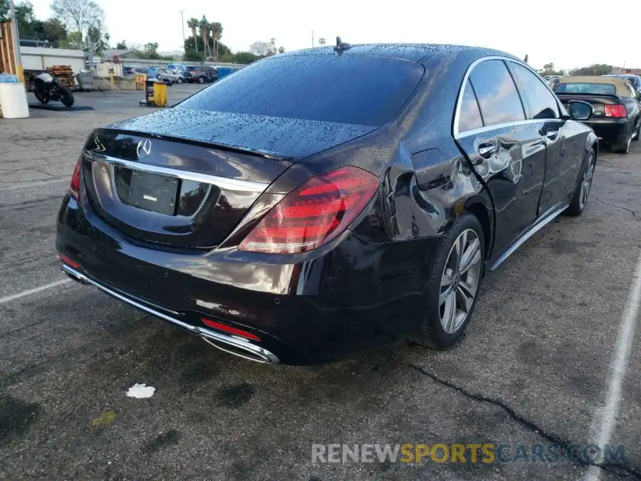 4 Photograph of a damaged car W1KUG8DB2LA529199 MERCEDES-BENZ S-CLASS 2020