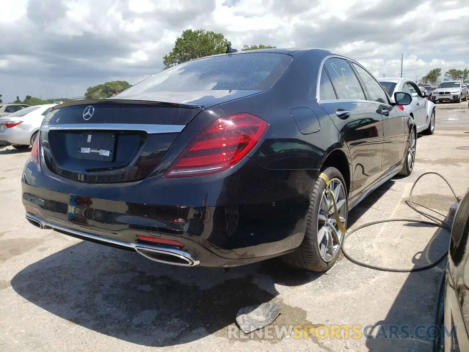 4 Photograph of a damaged car W1KUG8DB3LA558050 MERCEDES-BENZ S-CLASS 2020