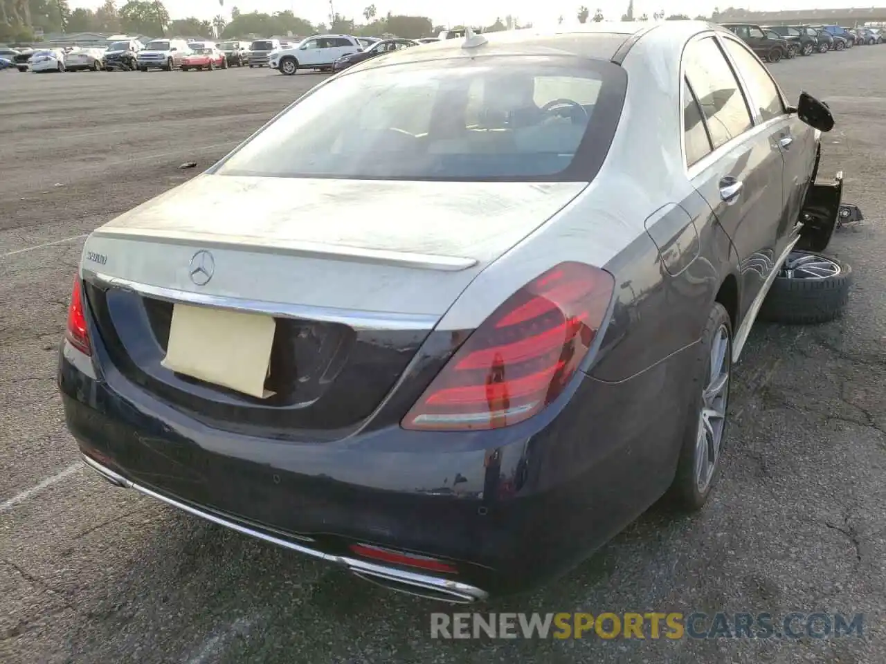 4 Photograph of a damaged car W1KUG8DB4LA558901 MERCEDES-BENZ S-CLASS 2020