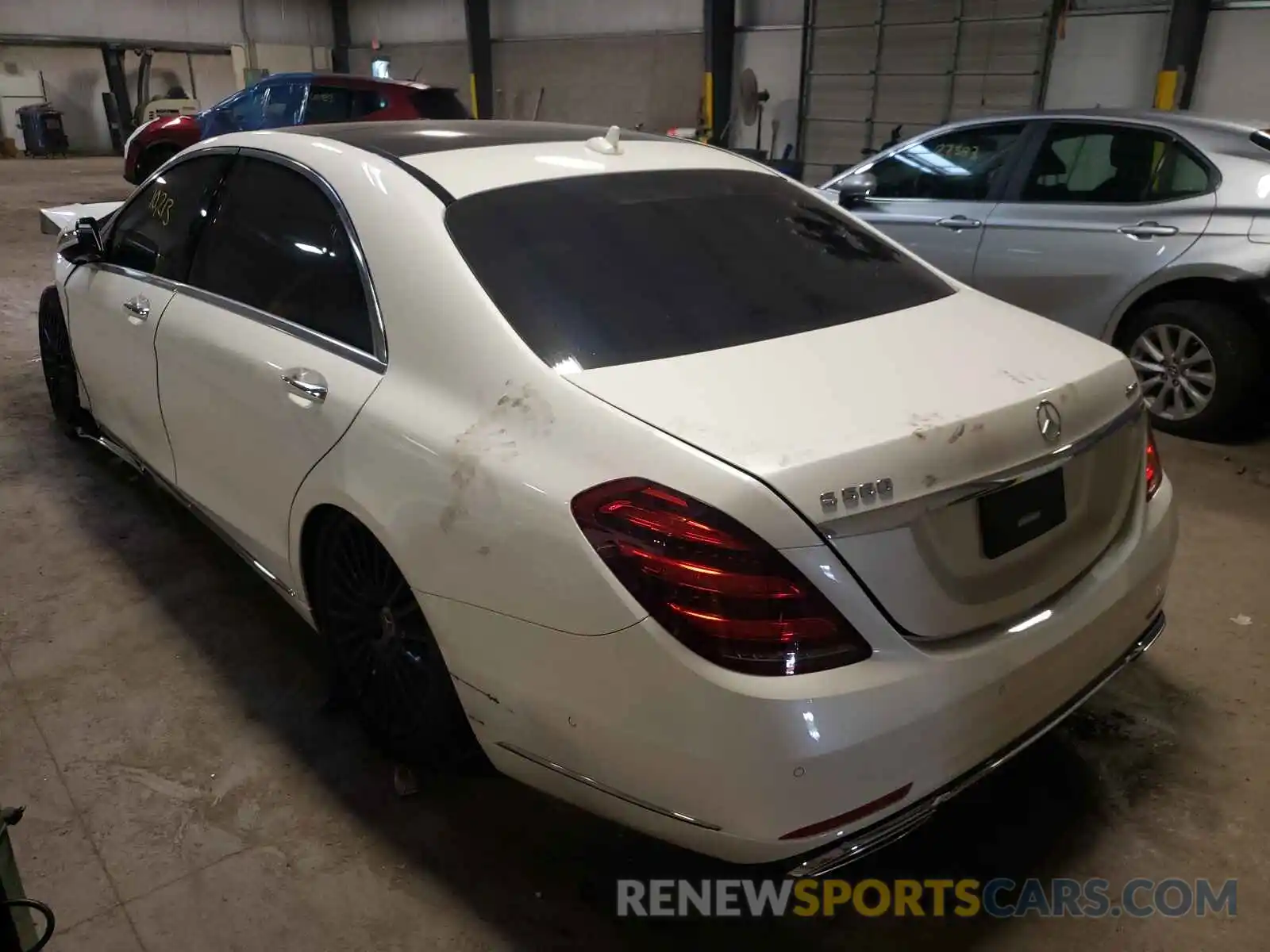 3 Фотография поврежденного автомобиля W1KUG8GB9LA560803 MERCEDES-BENZ S-CLASS 2020