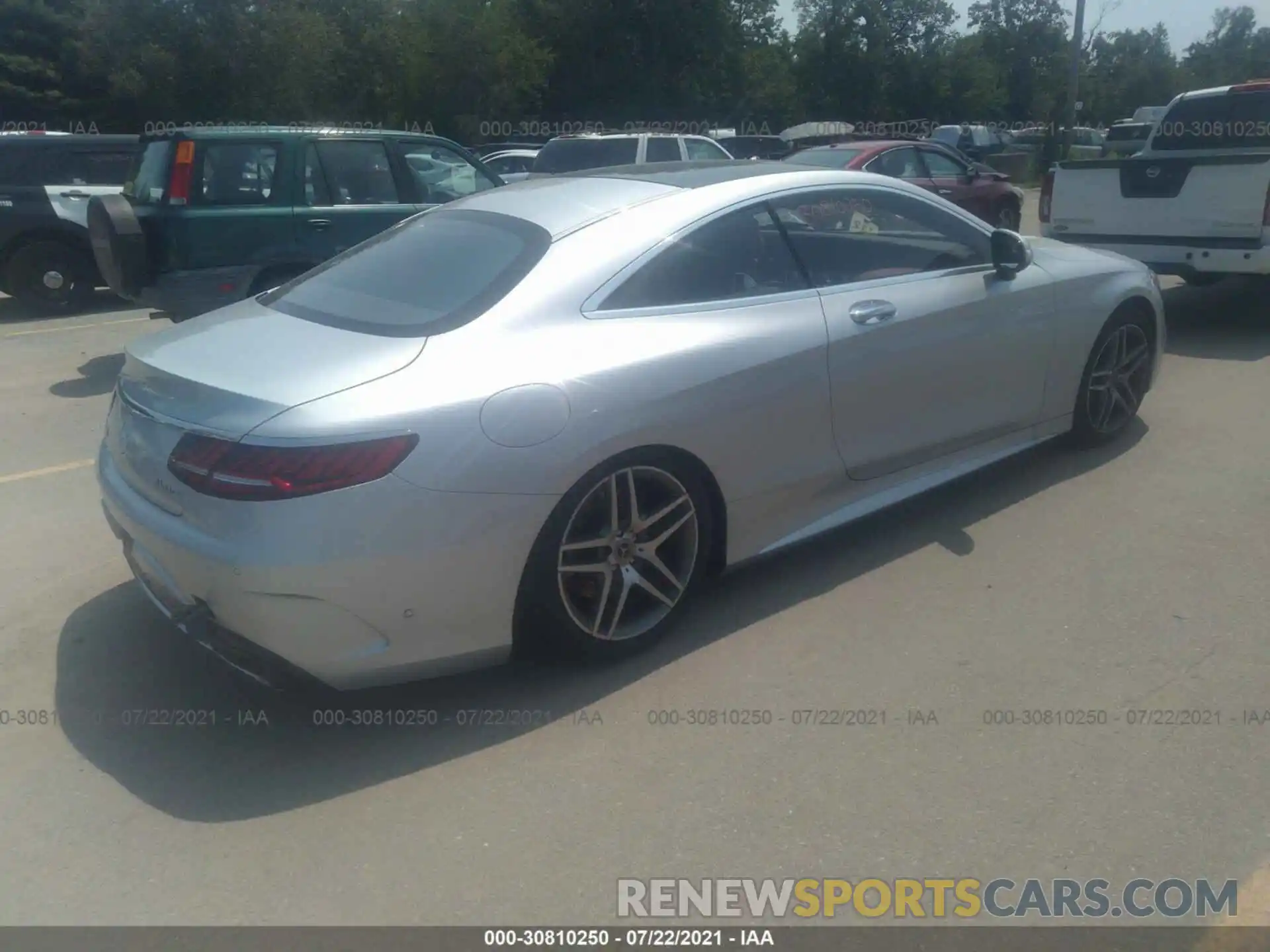 4 Photograph of a damaged car W1KXJ8GB1LA050329 MERCEDES-BENZ S-CLASS 2020