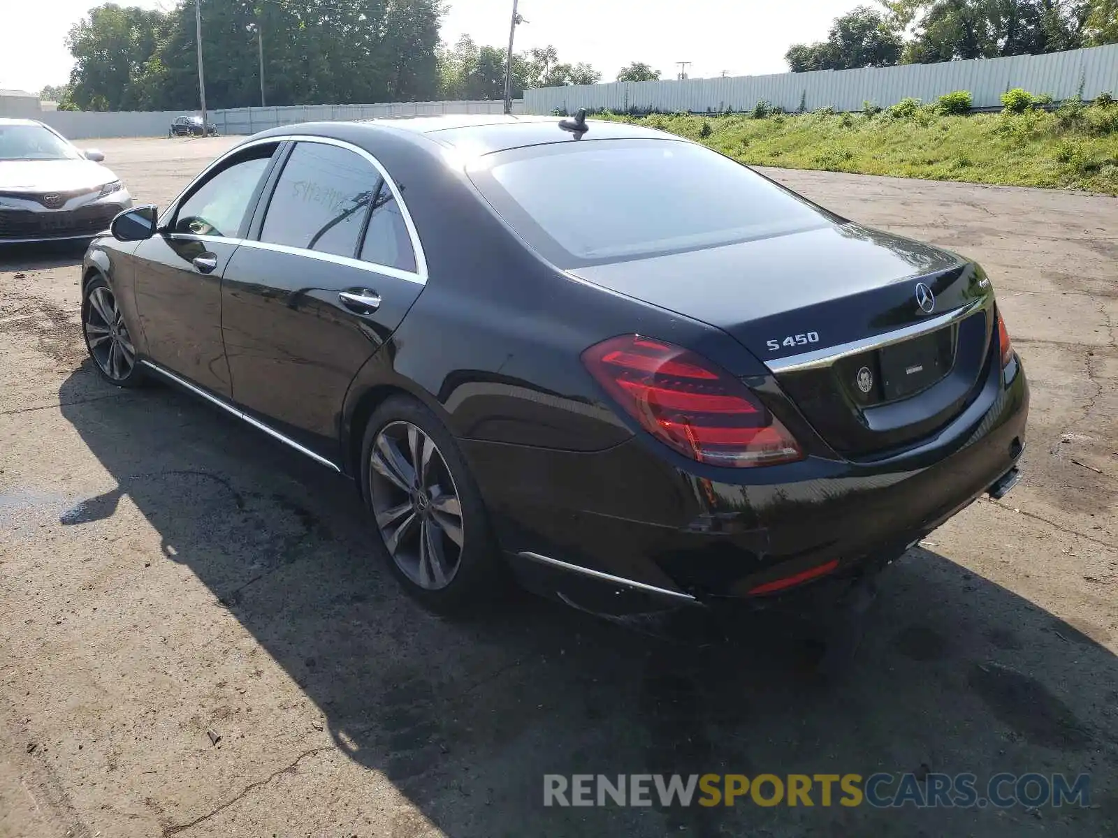 3 Фотография поврежденного автомобиля WDDUG6EB0LA502019 MERCEDES-BENZ S-CLASS 2020