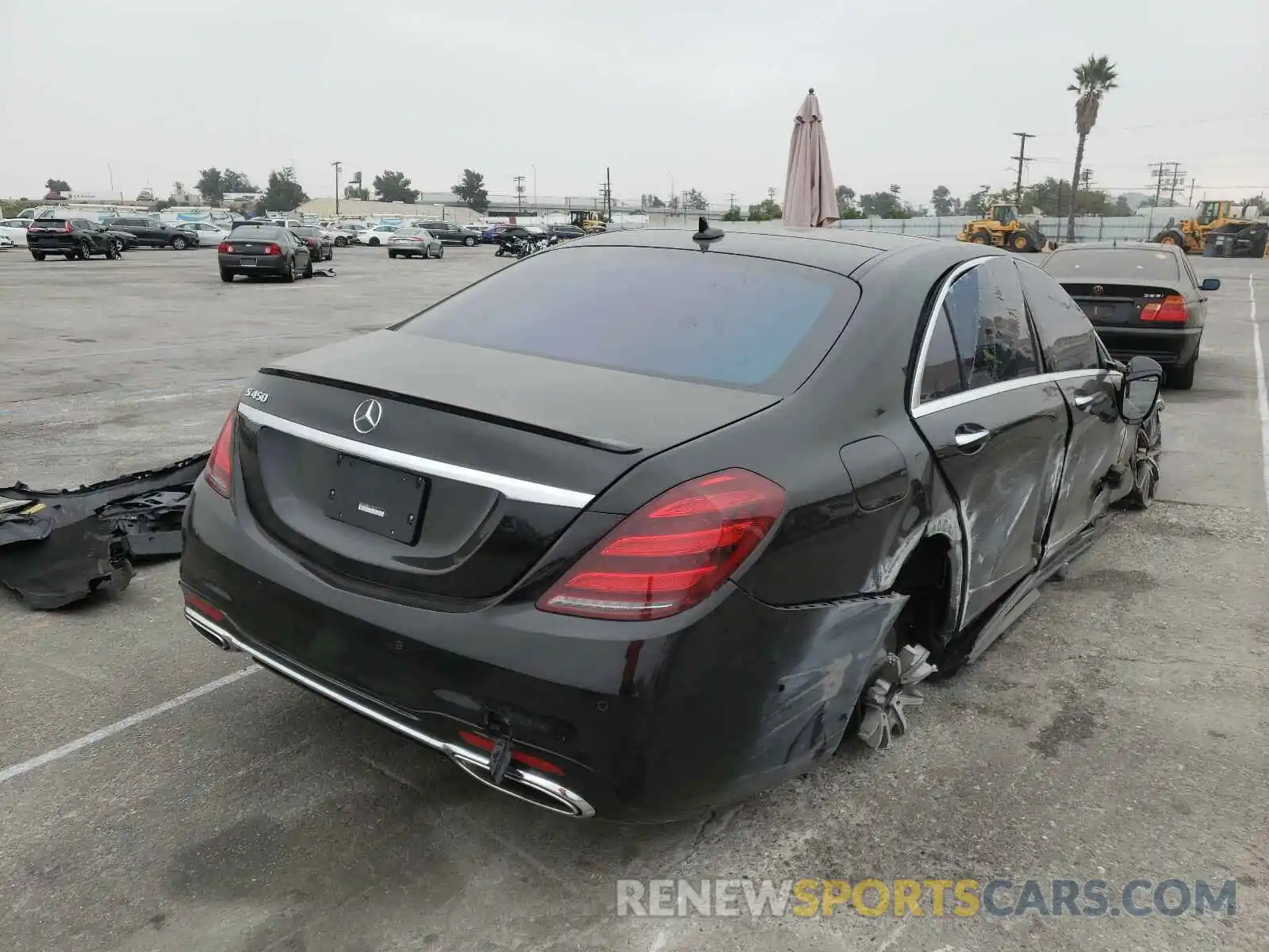 4 Photograph of a damaged car WDDUG6GB3LA517692 MERCEDES-BENZ S CLASS 2020