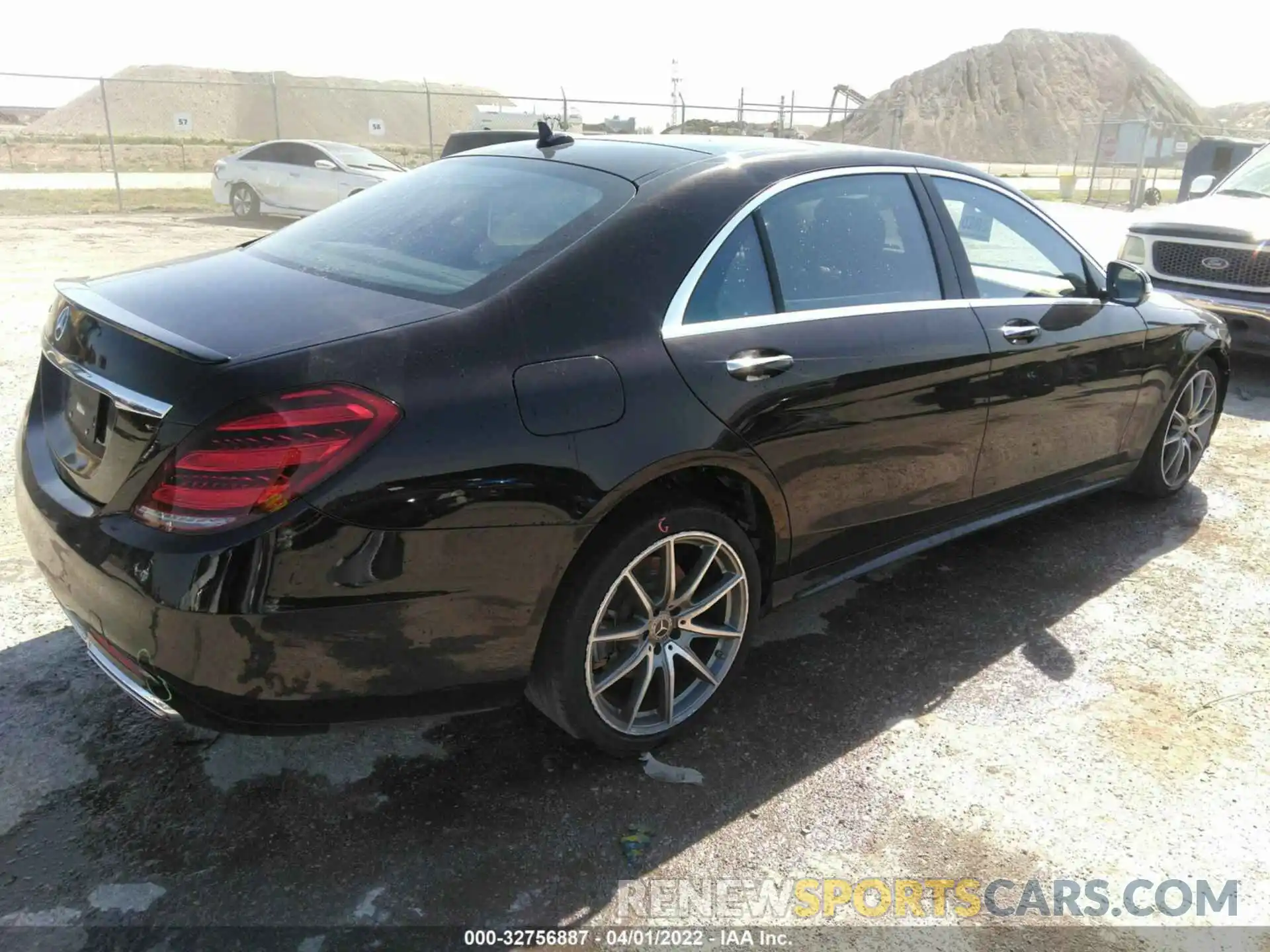 4 Photograph of a damaged car WDDUG6GB4LA504272 MERCEDES-BENZ S-CLASS 2020