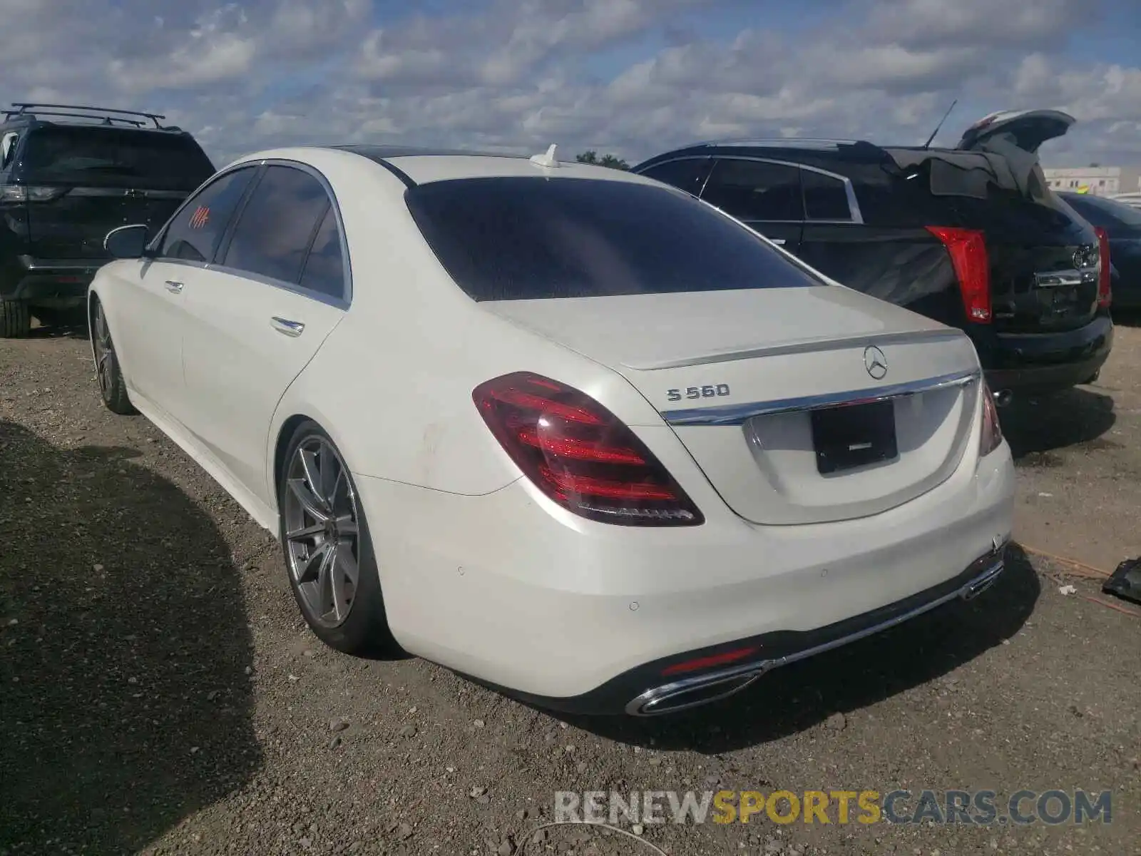 3 Photograph of a damaged car WDDUG6GB5LA505768 MERCEDES-BENZ S CLASS 2020