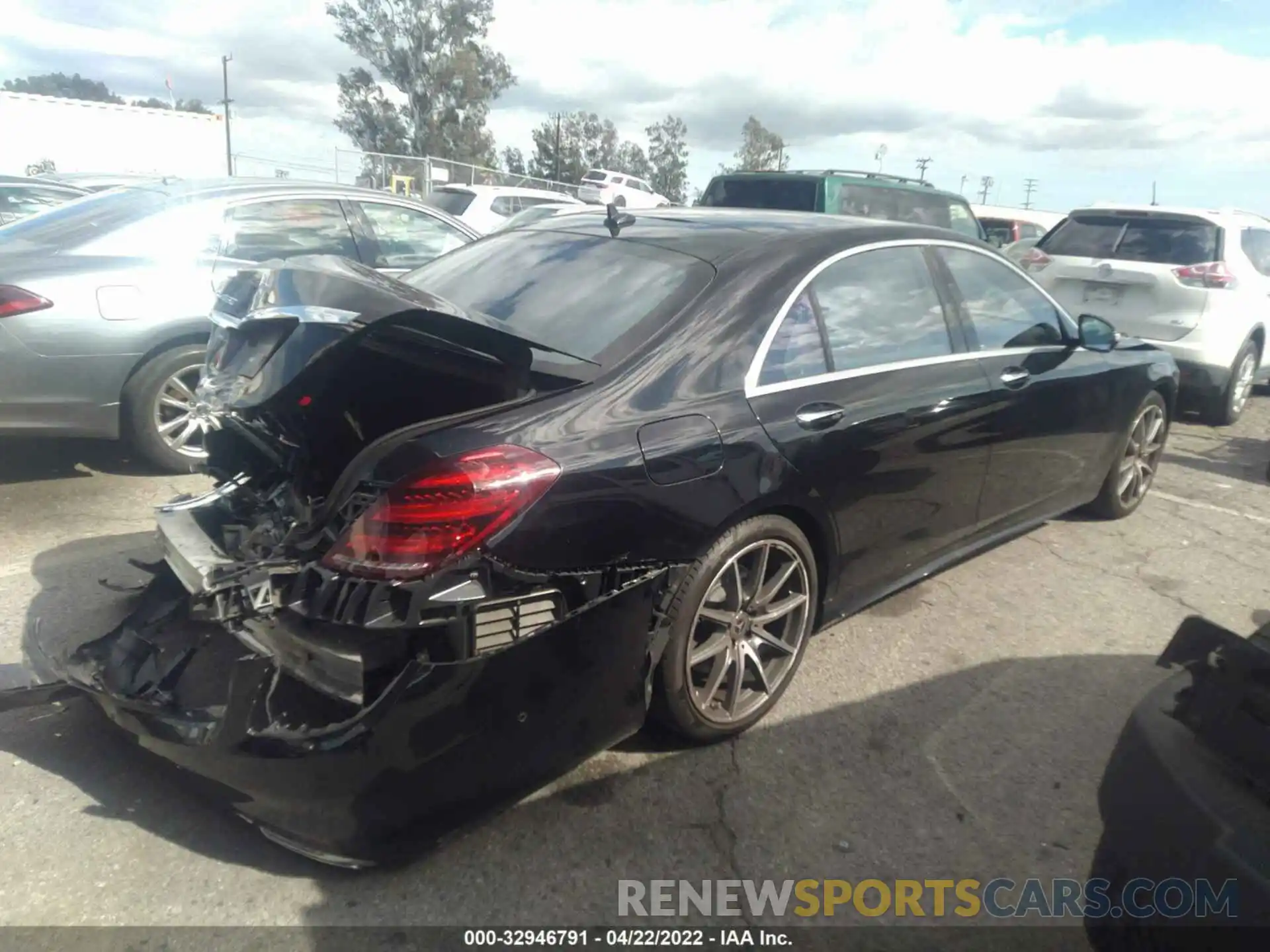 4 Photograph of a damaged car WDDUG6GB5LA520870 MERCEDES-BENZ S-CLASS 2020