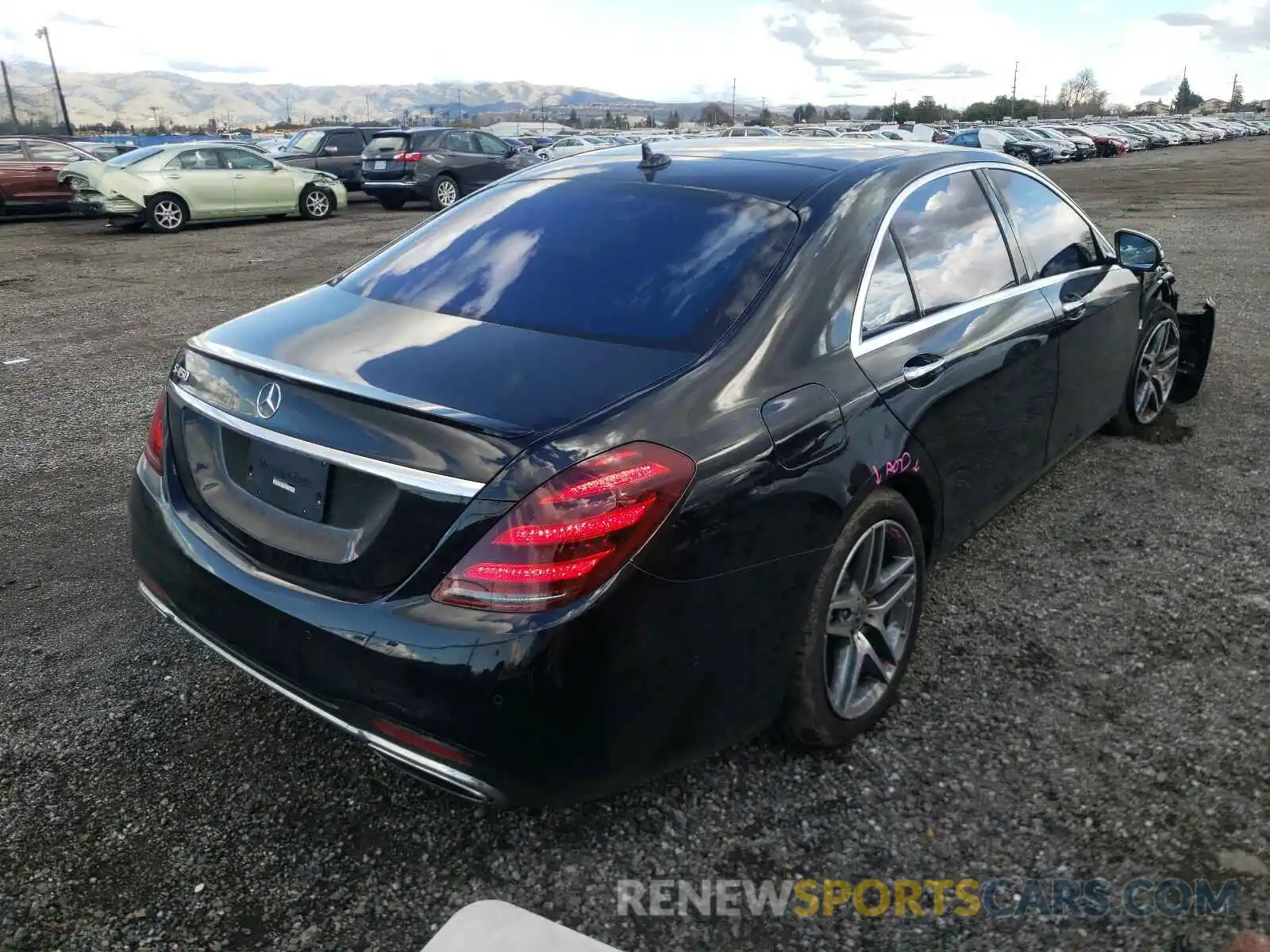 4 Photograph of a damaged car WDDUG6GB7LA506484 MERCEDES-BENZ S CLASS 2020