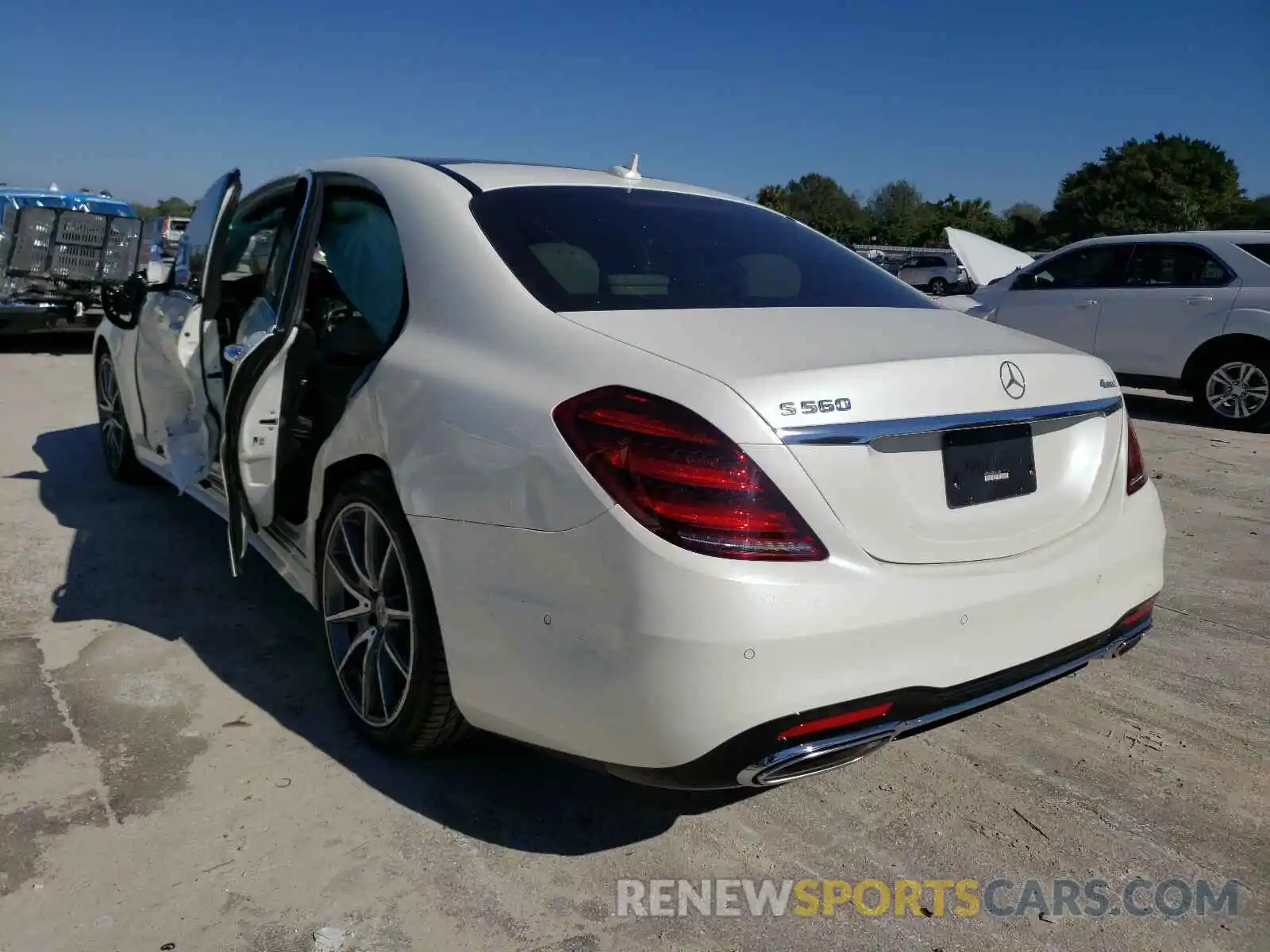 3 Photograph of a damaged car WDDUG8GB8LA514329 MERCEDES-BENZ S CLASS 2020