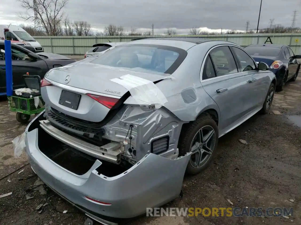 4 Photograph of a damaged car W1K6G7GB4MA052419 MERCEDES-BENZ S-CLASS 2021