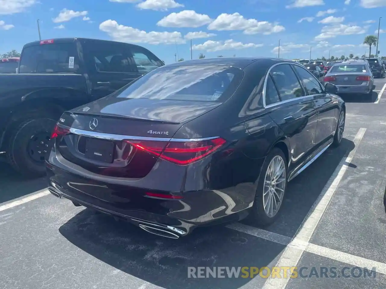 4 Photograph of a damaged car W1K6G7GB6MA036299 MERCEDES-BENZ S-CLASS 2021