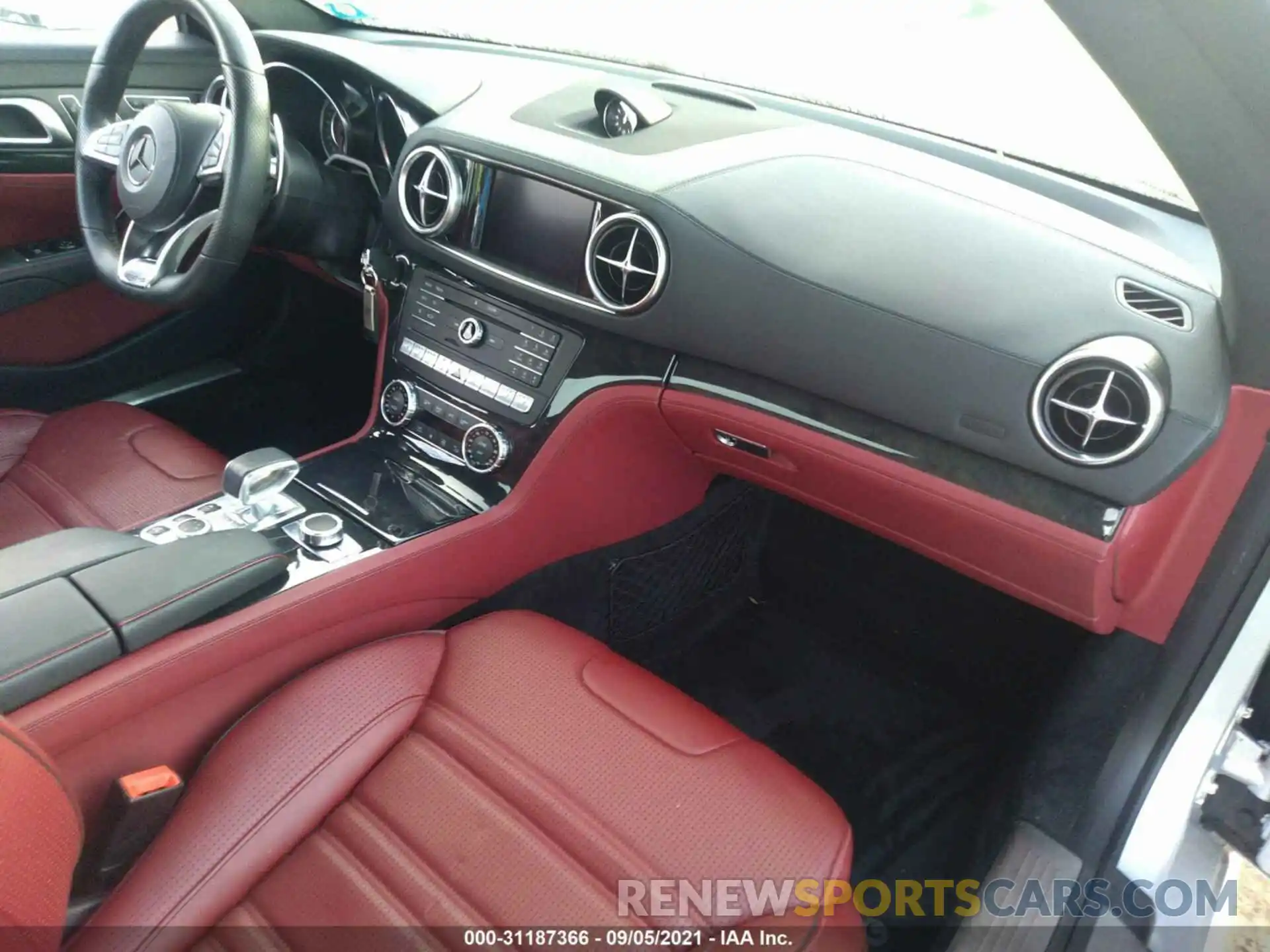 5 Photograph of a damaged car WDDJK7EA4KF055971 MERCEDES-BENZ SL 2019