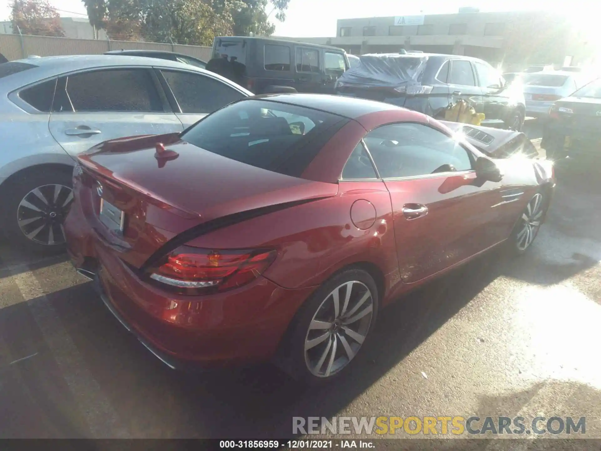 4 Photograph of a damaged car WDDPK3JA0KF164923 MERCEDES-BENZ SLC 2019