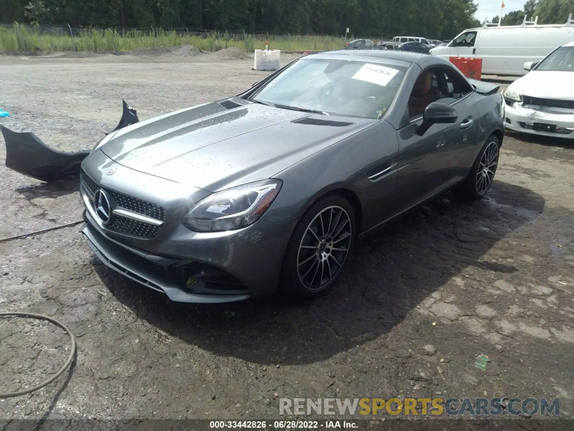 2 Photograph of a damaged car WDDPK3JA1KF160220 MERCEDES-BENZ SLC 2019