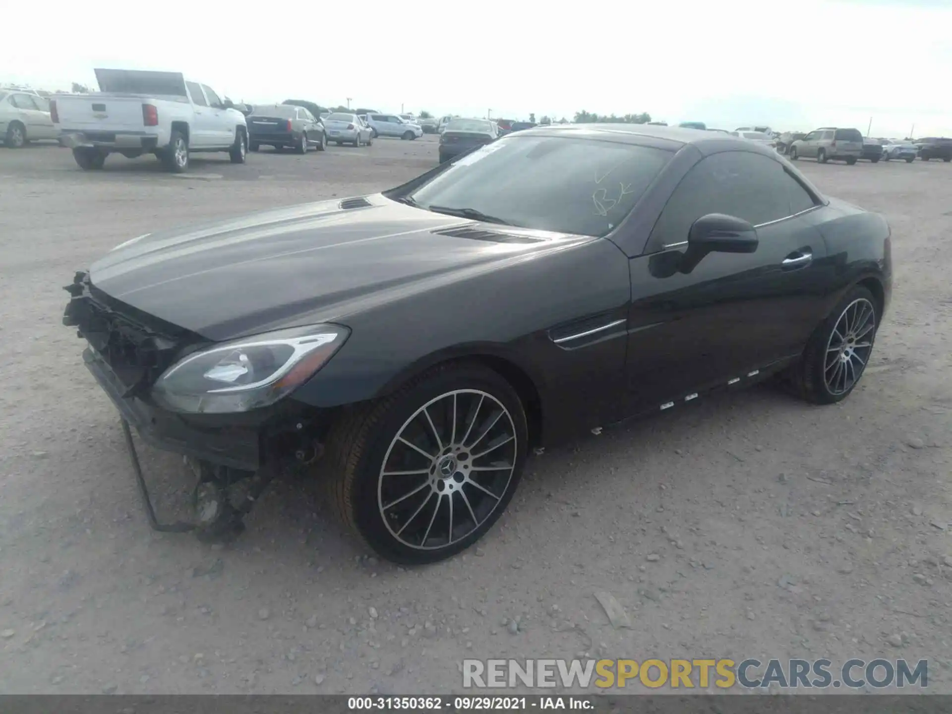 2 Photograph of a damaged car WDDPK3JA2KF158993 MERCEDES-BENZ SLC 2019