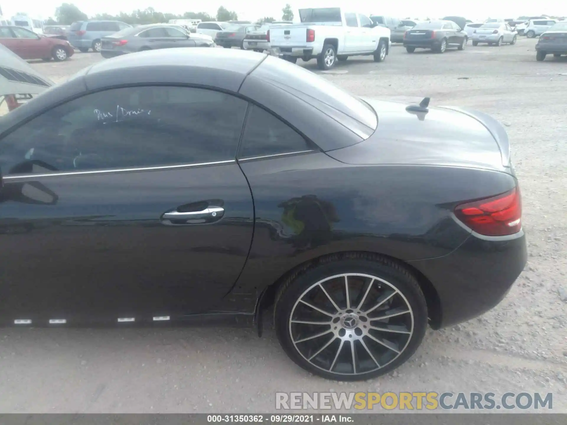 8 Photograph of a damaged car WDDPK3JA2KF158993 MERCEDES-BENZ SLC 2019