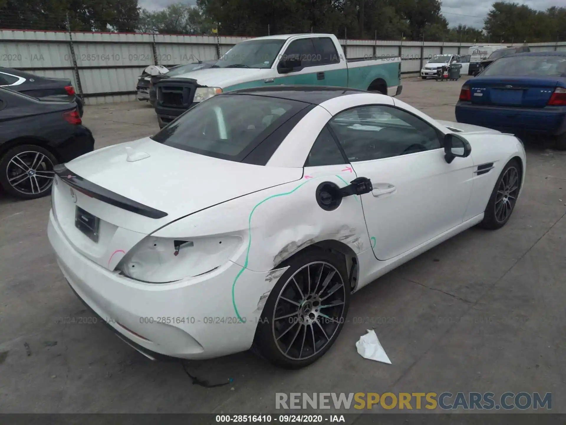 4 Photograph of a damaged car WDDPK3JA3KF161434 MERCEDES-BENZ SLC 2019