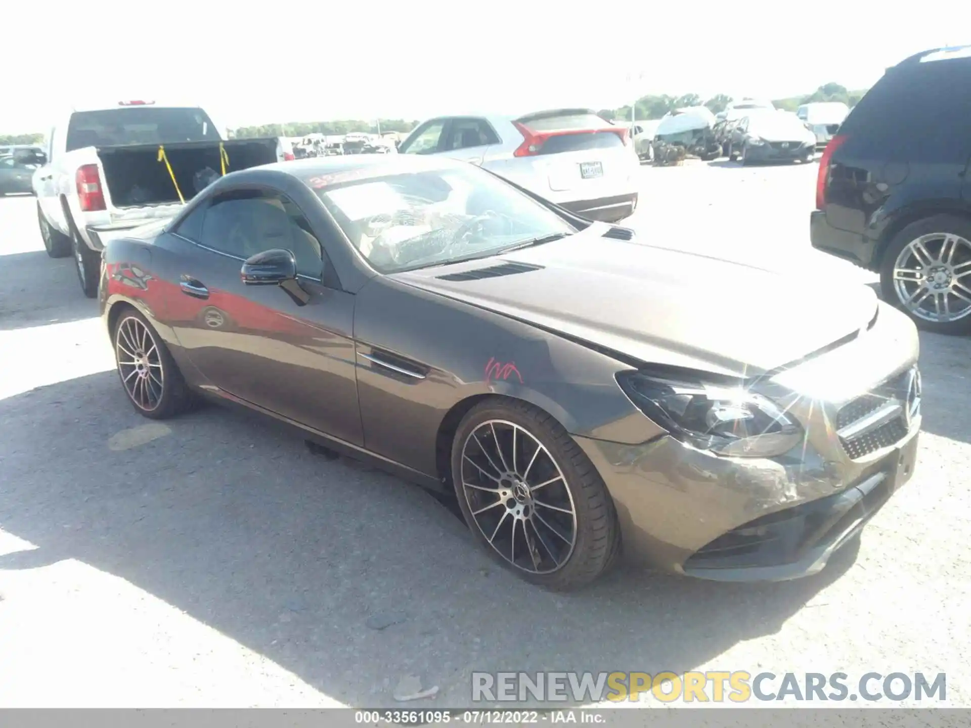 1 Photograph of a damaged car WDDPK3JA3KF162664 MERCEDES-BENZ SLC 2019