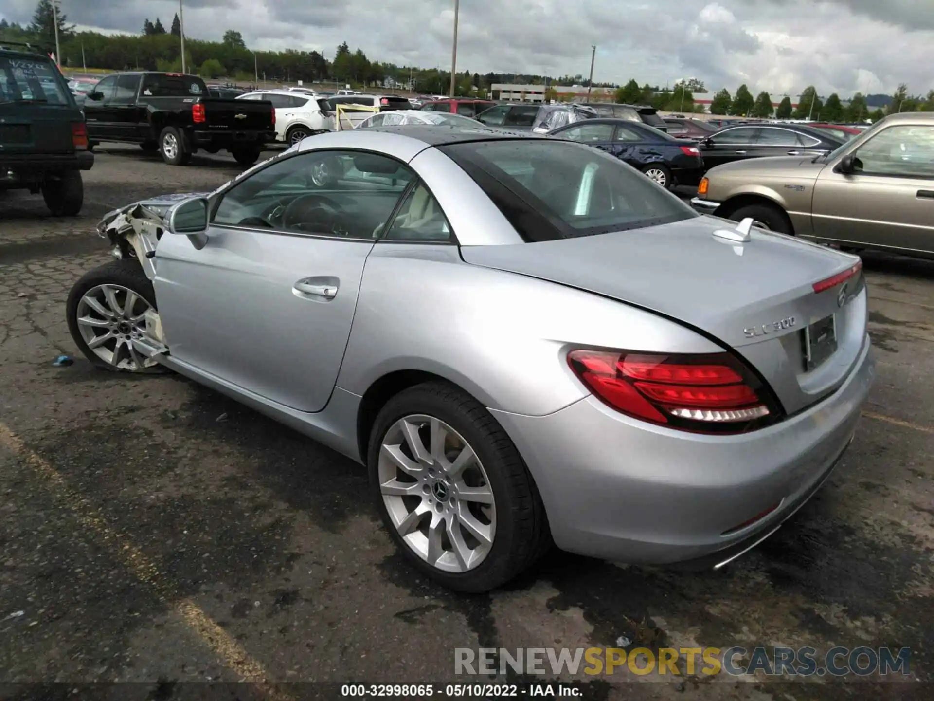 3 Photograph of a damaged car WDDPK3JA4KF158252 MERCEDES-BENZ SLC 2019