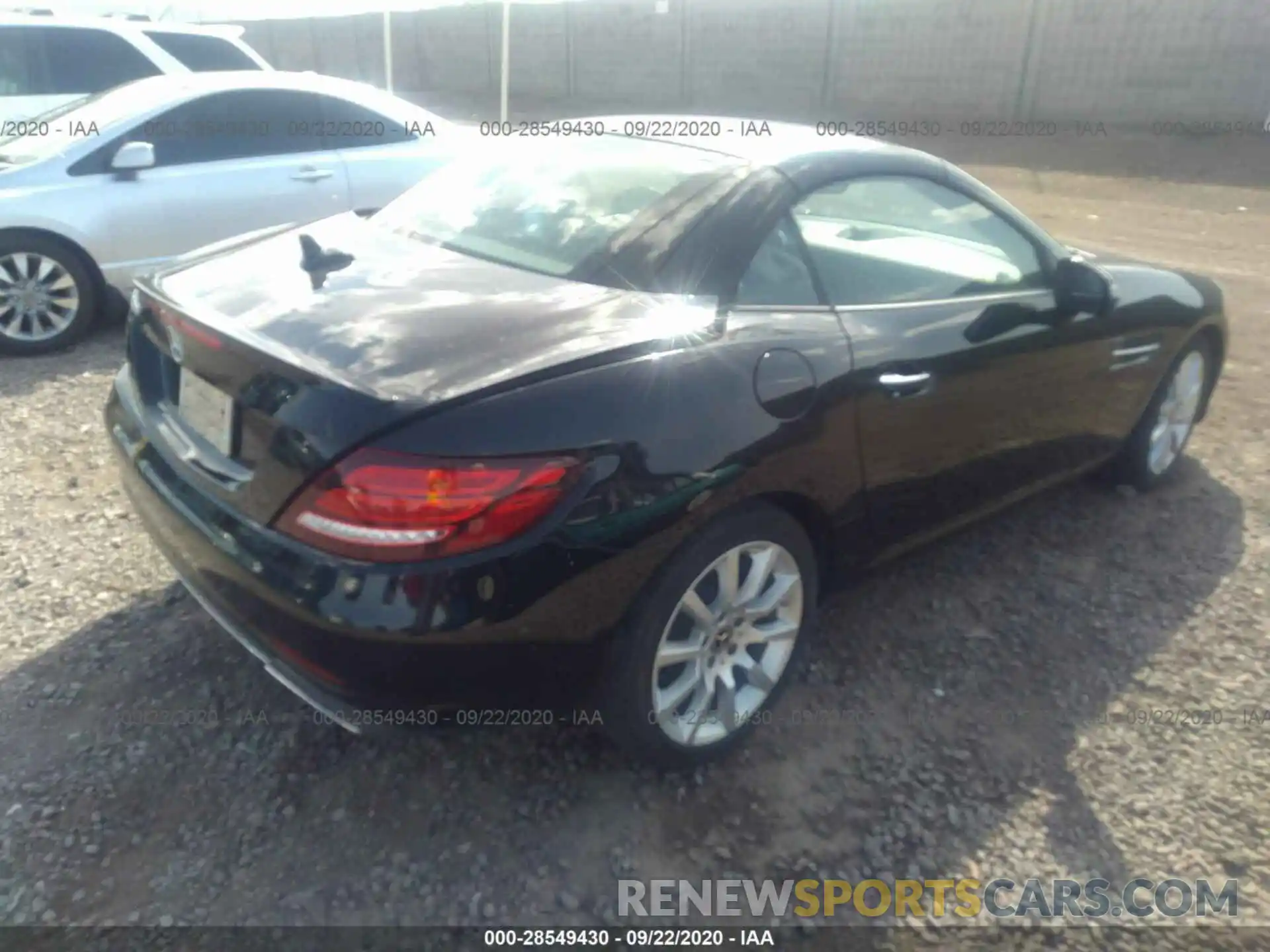 4 Photograph of a damaged car WDDPK3JA4KF160759 MERCEDES-BENZ SLC 2019