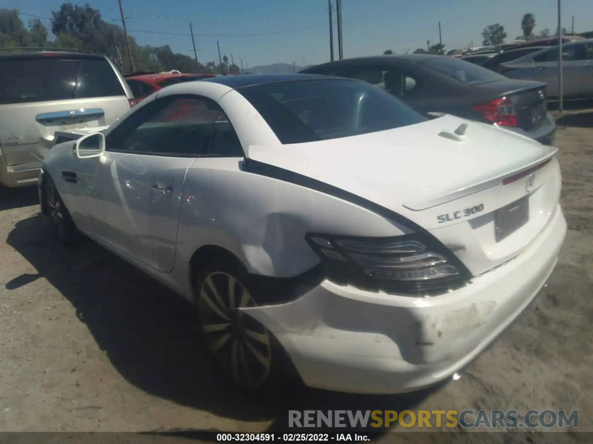 3 Photograph of a damaged car WDDPK3JA8KF157864 MERCEDES-BENZ SLC 2019